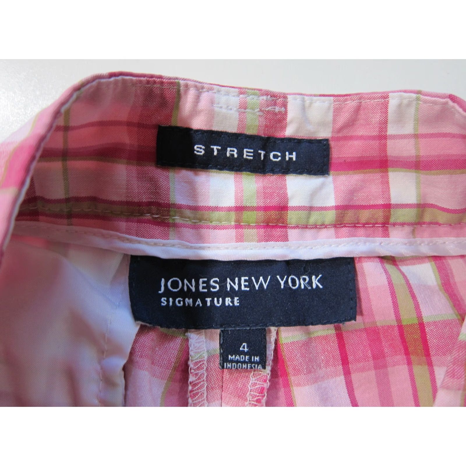 Jones New York Jones New York Signature Cotton Stretch Pink Plaid Flat Front Chino Shorts 4/S Pink 28" waist Women Size 28" / US 6 / IT 42 - 3 Thumbnail