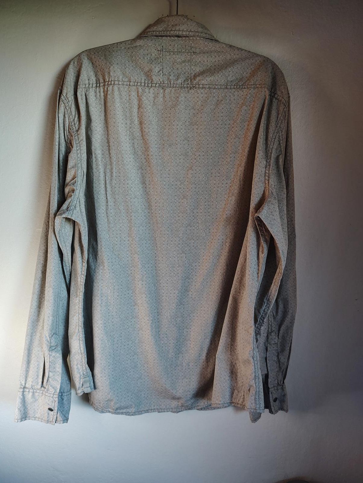 Calvin Klein Calvin Klein safari roll XL Long Sleeve chest pockets tan Size US XL / EU 56 / 4 - 5 Thumbnail