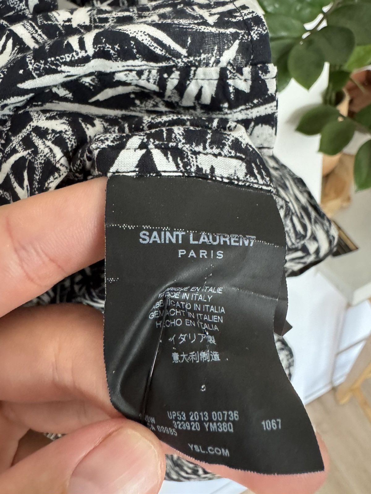 Saint Laurent Paris Iconic Hedi Brushstroke Shirt Size US M / EU 48-50 / 2 - 5 Thumbnail