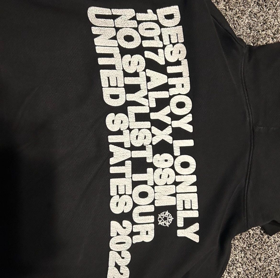 1017 ALYX 9SM 1017 ALYX 9SM × Destroy Lonely Merch Size US M / EU 48-50 / 2 - 4 Thumbnail
