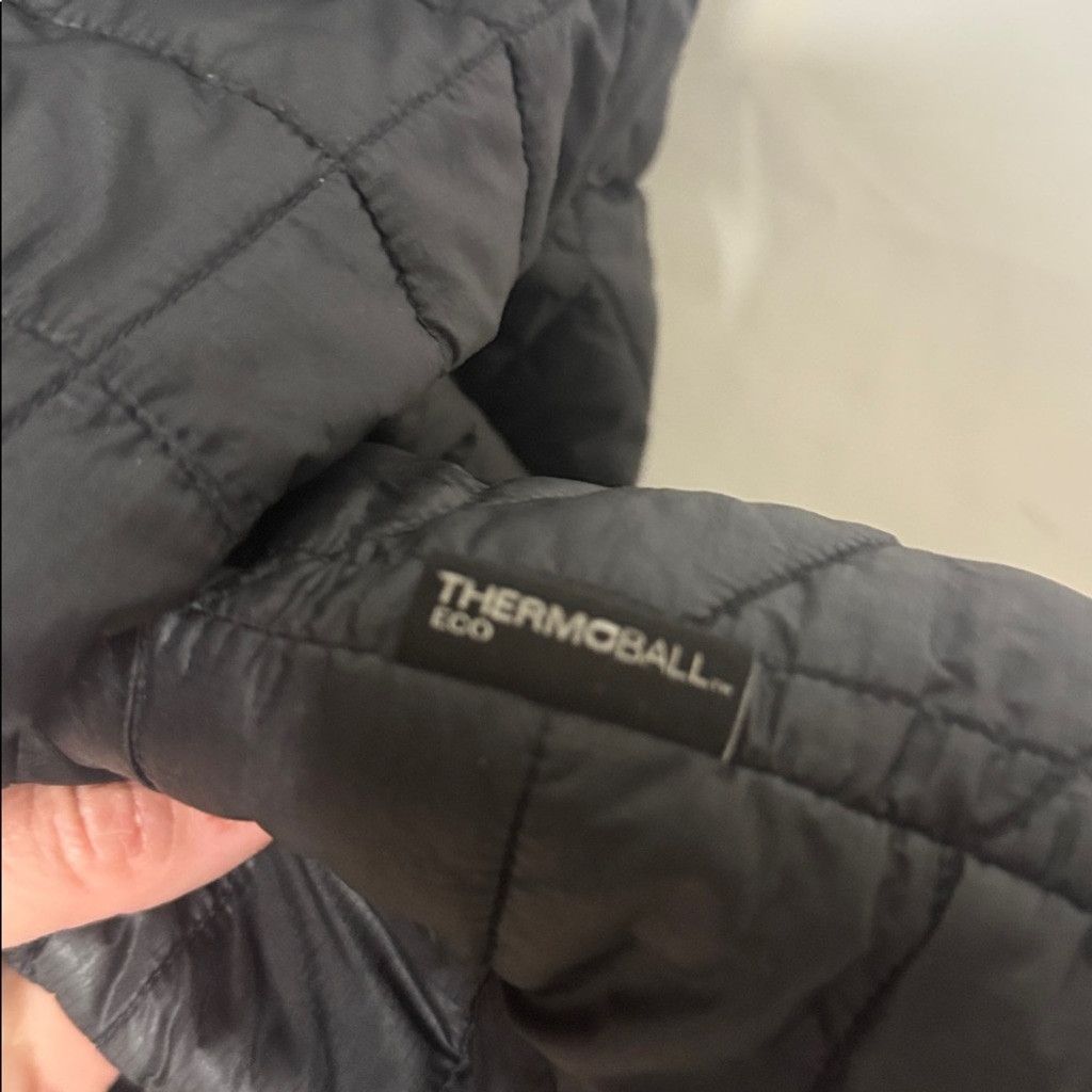 The North Face The North Face hydro thermoball Eco black jacket men’s sz XL Size US XL / EU 56 / 4 - 12 Thumbnail