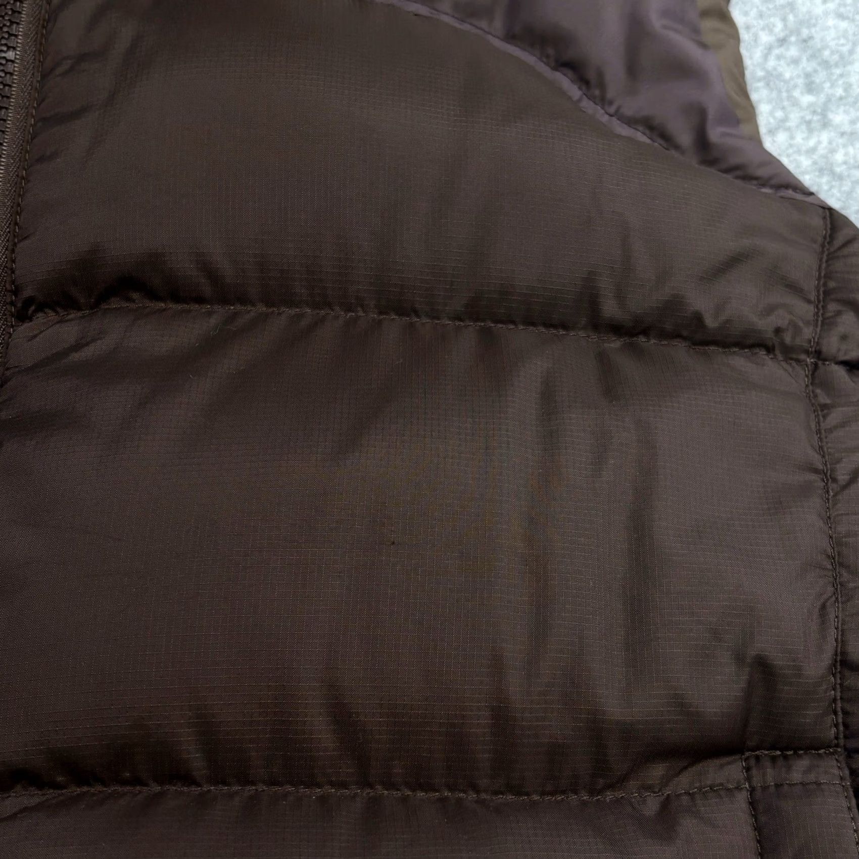 The North Face VINTAGE The North Face Nuptse 90s Down Gilet Bodywarmer Women’s Small Brown Sleeve-less Zip Size S / US 4 / IT 40 - 6 Thumbnail