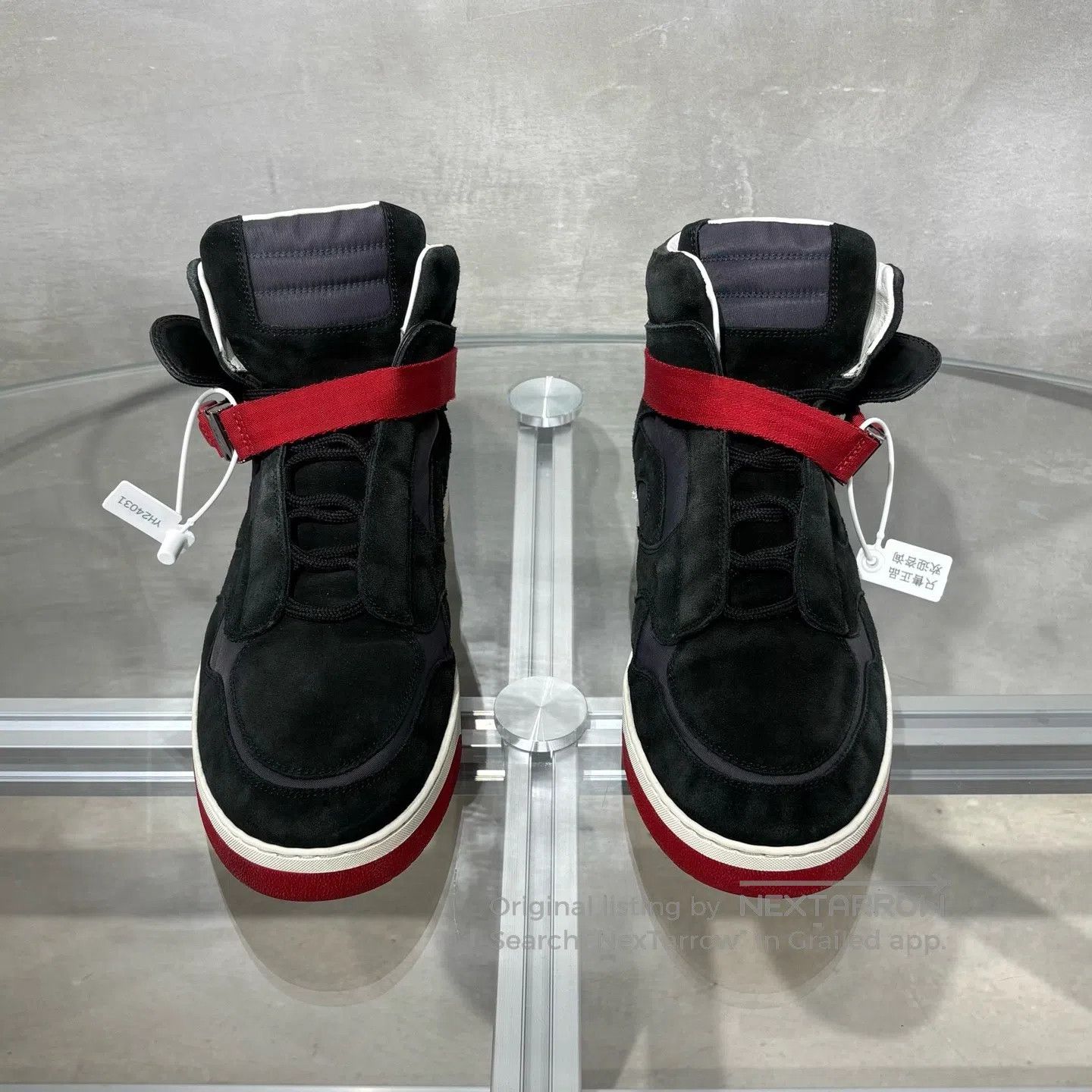 Louis Vuitton Louis Vuitton Metal buckle Velcro High-top sports shoes Size US 9.5 / EU 42-43 - 2 Thumbnail