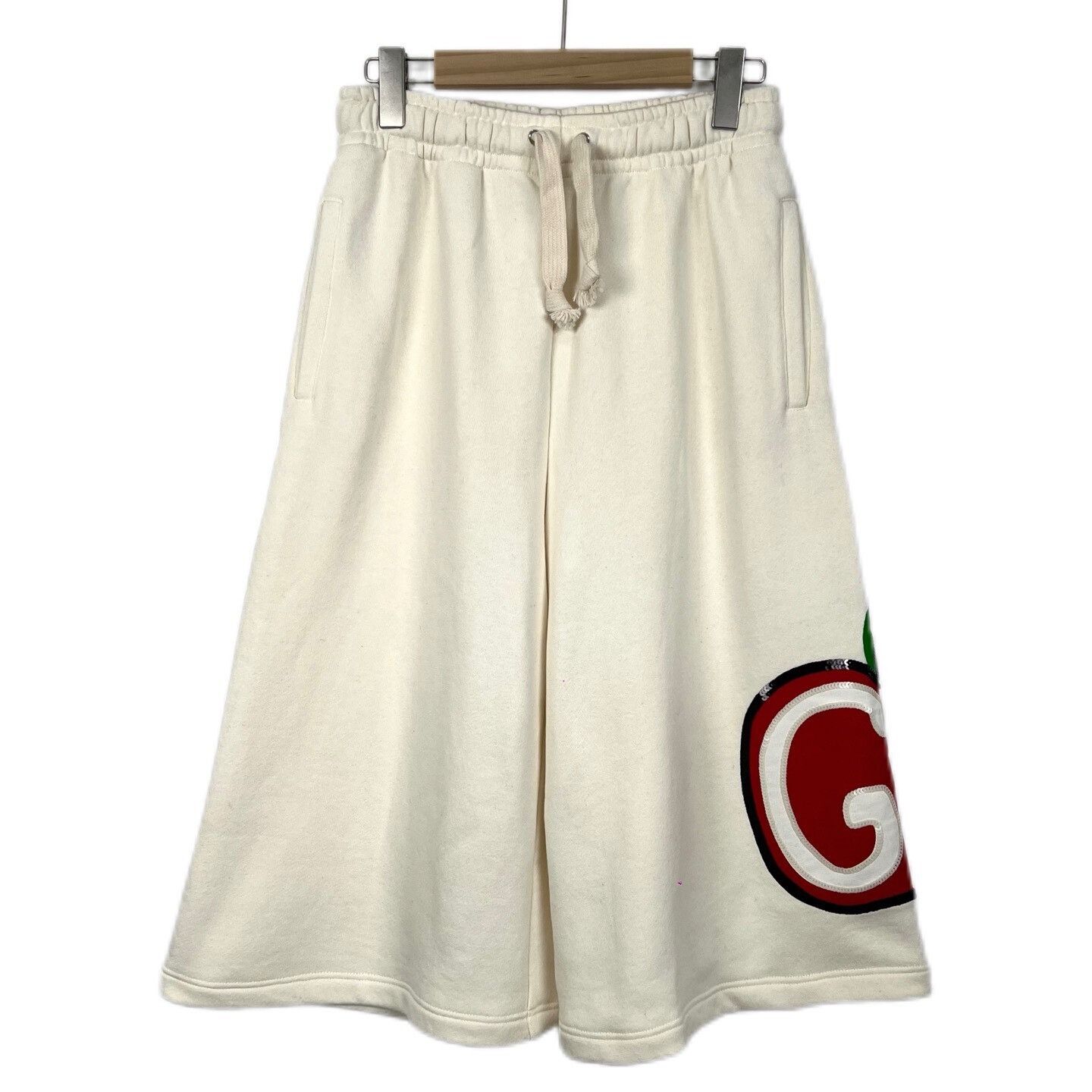Gucci Gucci Sequin Apple Embroidery Shorts Size 24" / US 00 / IT 34 - 1 Thumbnail