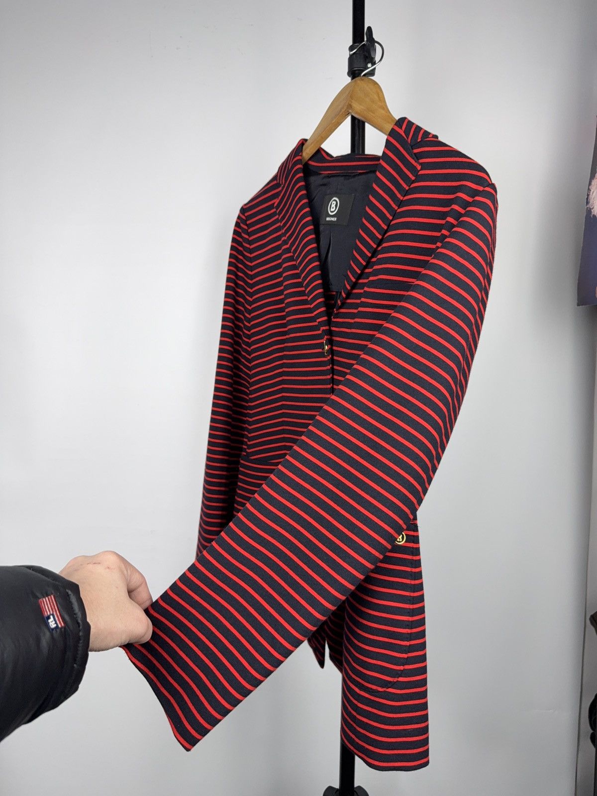 Bogner Luxury 00s Bogner Navy Red Striped Stretch Blazer EU 40 M/L Size M / US 6-8 / IT 42-44 - 5 Thumbnail