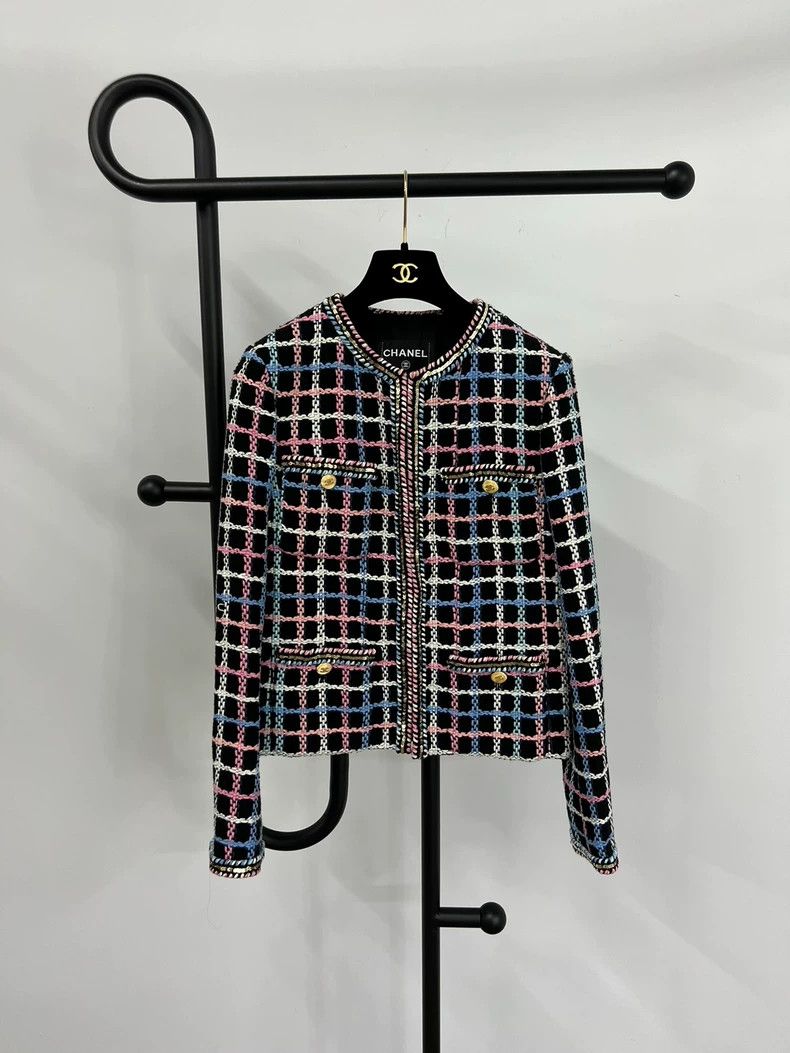 Chanel Chanel Colorful plaid tweed four-pocket jacket Size XS / US 0-2 / IT 36-38 - 1 Thumbnail