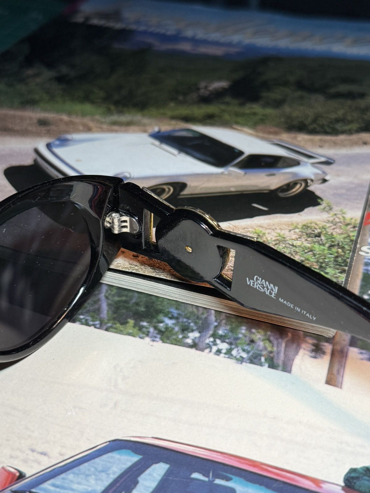 Versace Vintage OG Versace Biggie sunglasses Medusa 424C RHINESTONE Size ONE SIZE - 7 Thumbnail