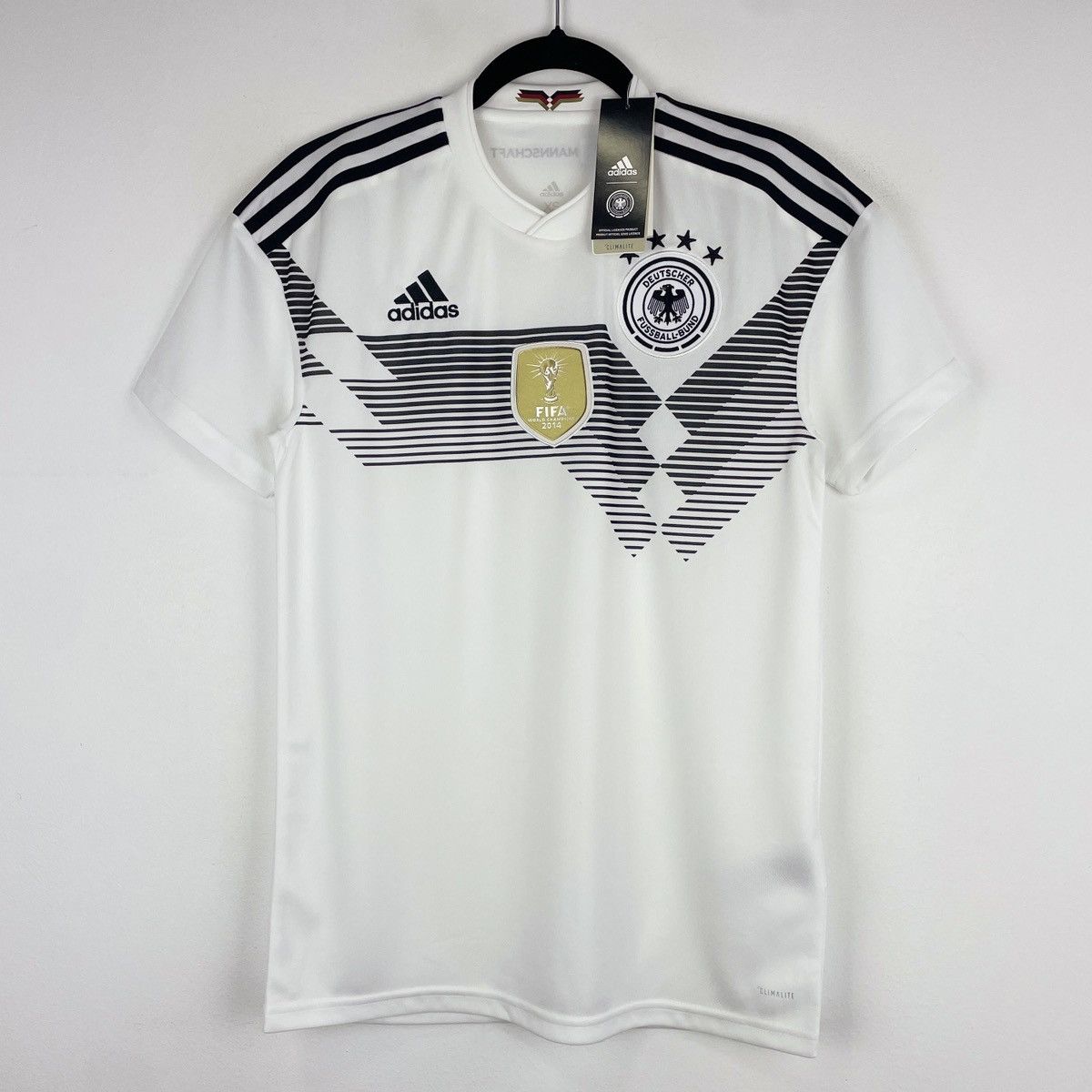 Adidas Germany Adidas Genuine Home Jersey Shirt 2018/2019 size XS Size US XS / EU 42 / 0 - 1 Thumbnail