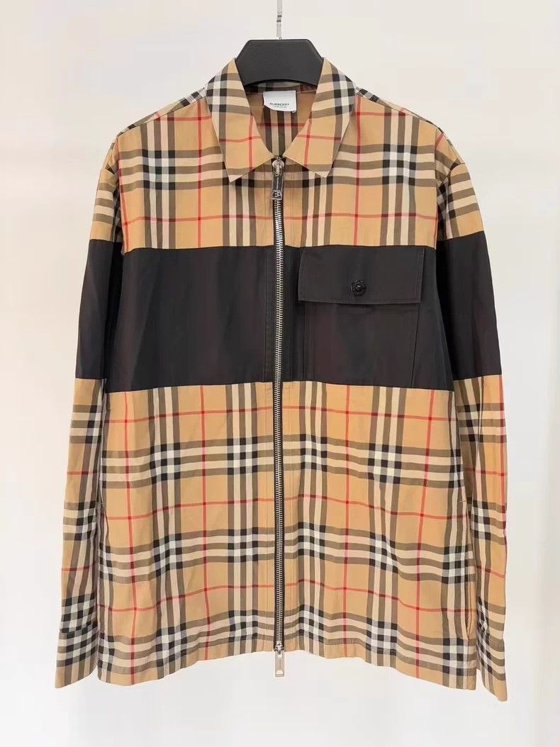 Burberry Burberry Checkered Jacket S Size Size US S / EU 44-46 / 1 - 1 Thumbnail