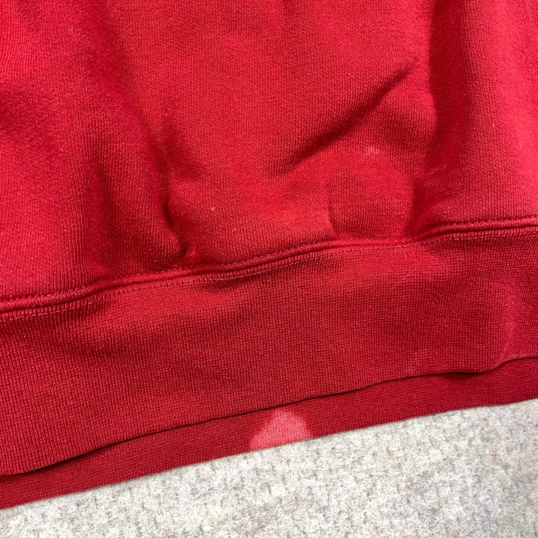 Carhartt Carhartt Hoodie Men XL Red Sweatshirt Original Fit Embroidered Grunge Worn Size US XL / EU 56 / 4 - 6 Thumbnail