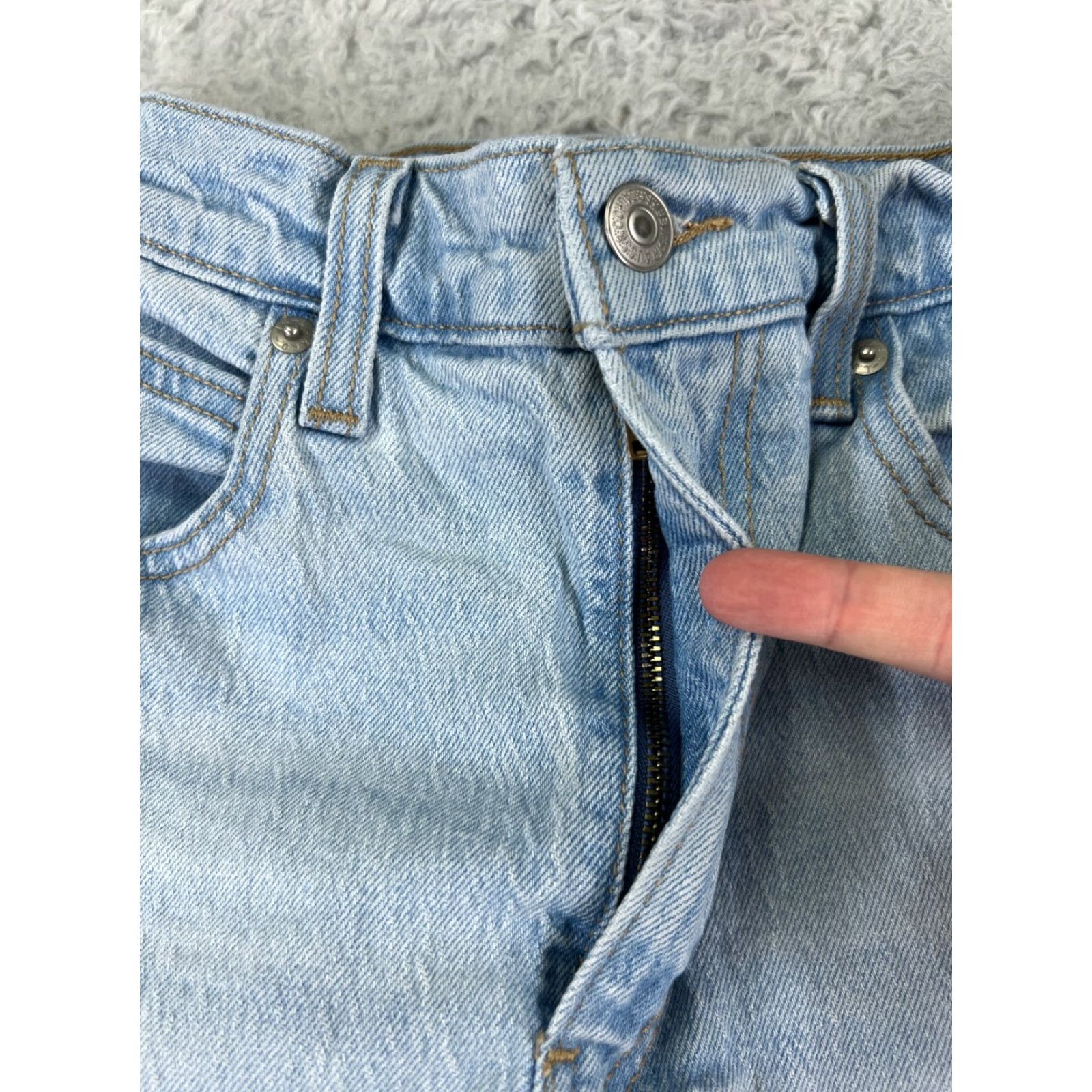 Levi's Levi's Women’s High Rise Slim Straight Denim Jeans 26 Blue Light Distressed 70s Retro Casual Size 26" / US 2 / IT 38 - 5 Thumbnail