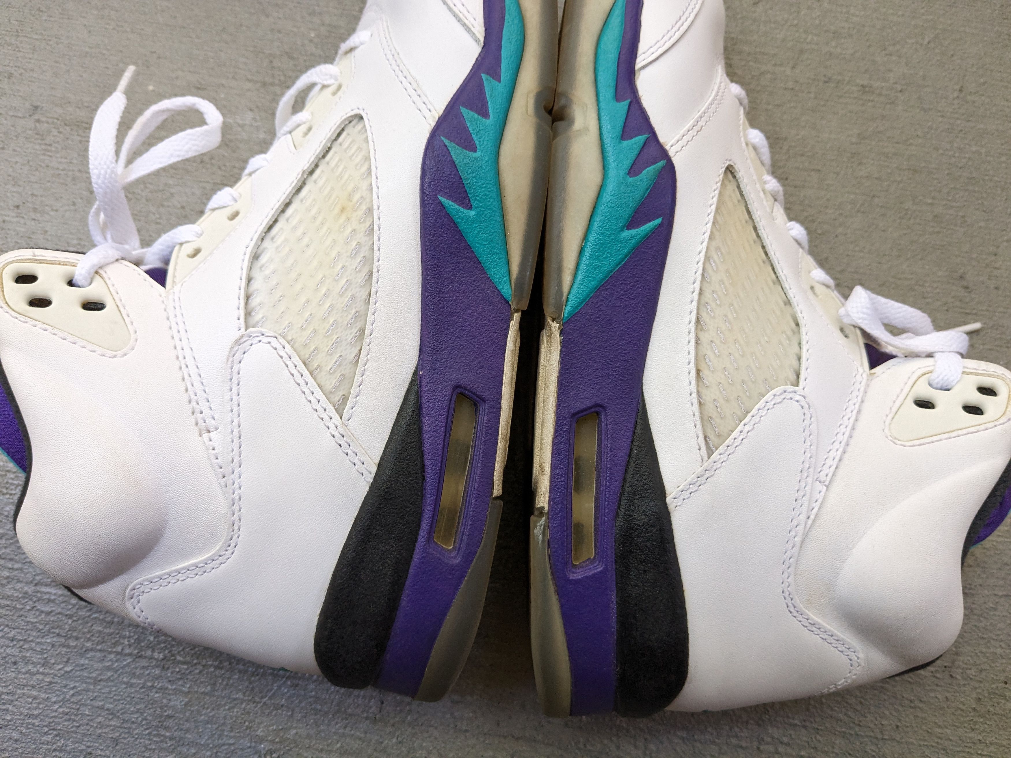 Jordan Brand Nike Air Jordan 5 Retro Grape 2013 White Purple 136027-108 Size US 9.5 / EU 42-43 - 10 Thumbnail