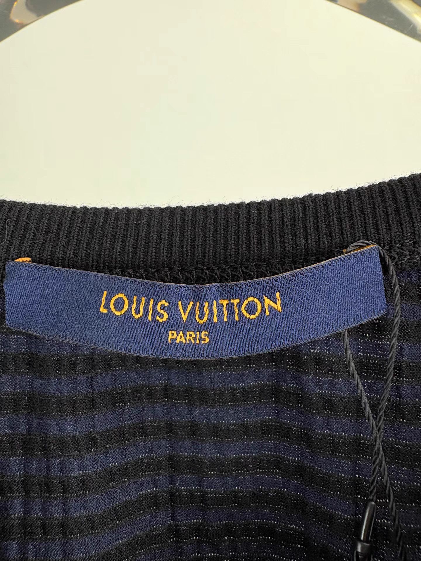 Louis Vuitton LOUIS VUITTON Striped Functional Short Sleeve T-shirt K1 Size US XL / EU 56 / 4 - 4 Thumbnail