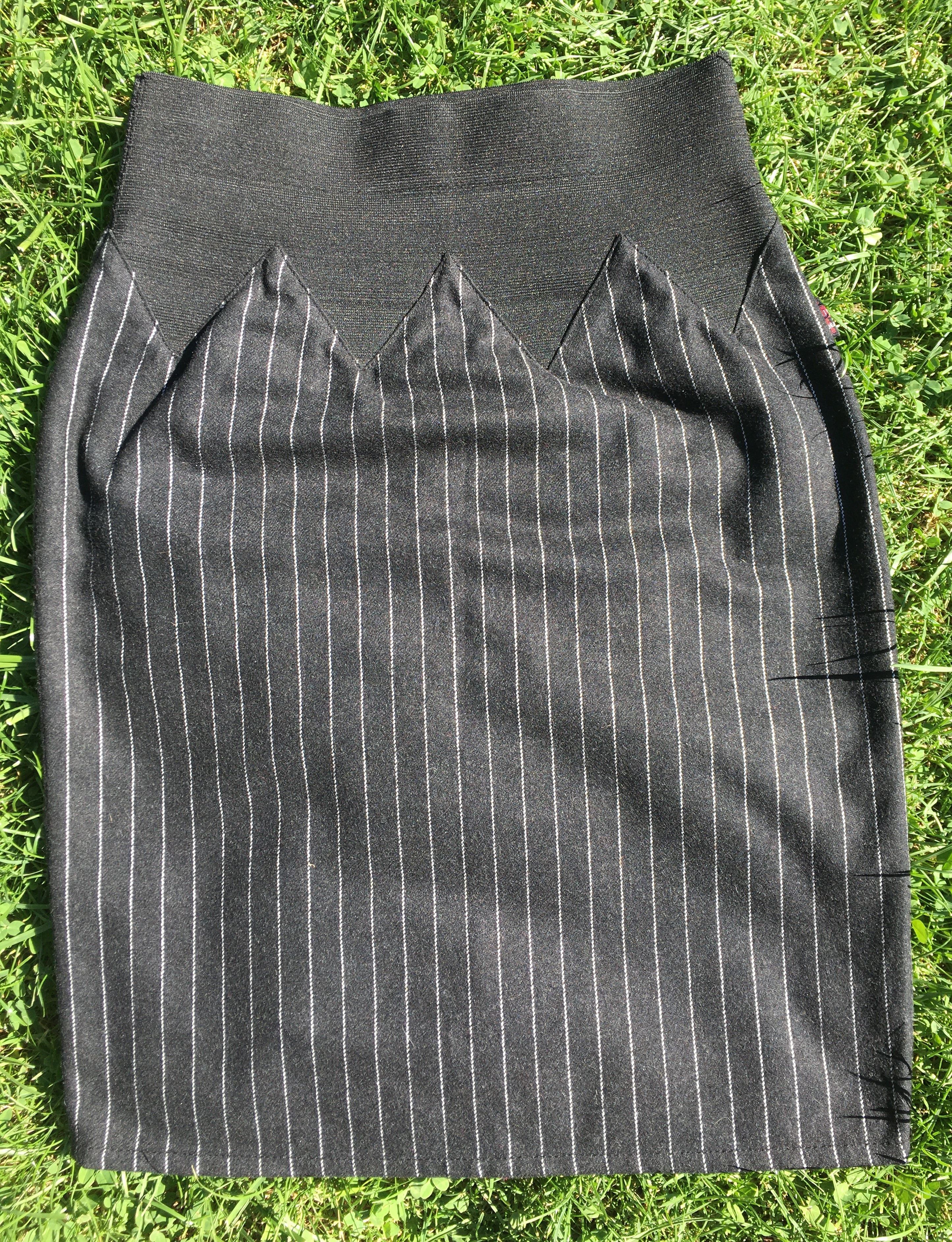 Jean Paul Gaultier Jean Paul Gaultier Pencil Formal Striped Wool Midi SKIRT Size 28" / US 6 / IT 42 - 2 Thumbnail