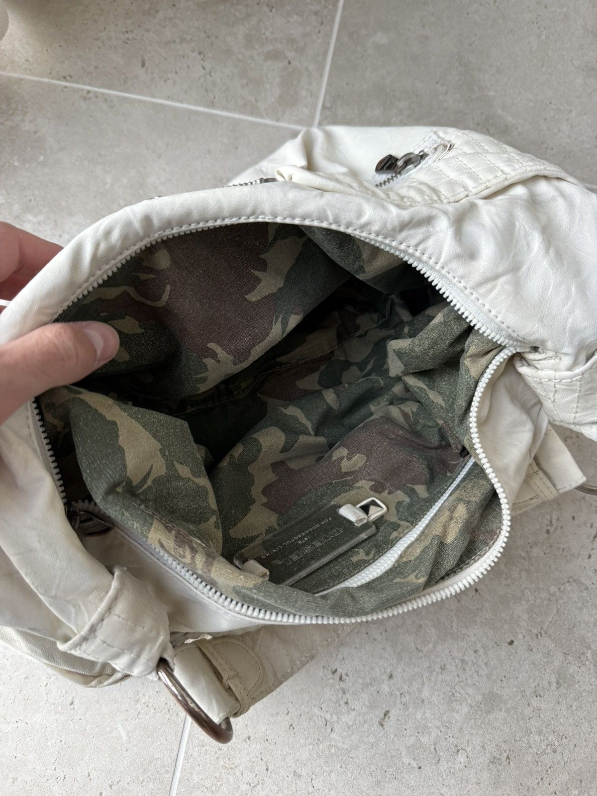 Diesel Vintage Y2K Diesel Camo Shoulder Bag Size ONE SIZE - 4 Thumbnail