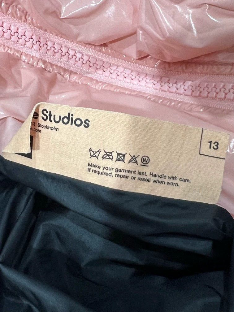 Acne Studios acne studios Pink smiley face down jacket 2503-Nextarrow Size US XXS / EU 40 - 5 Thumbnail
