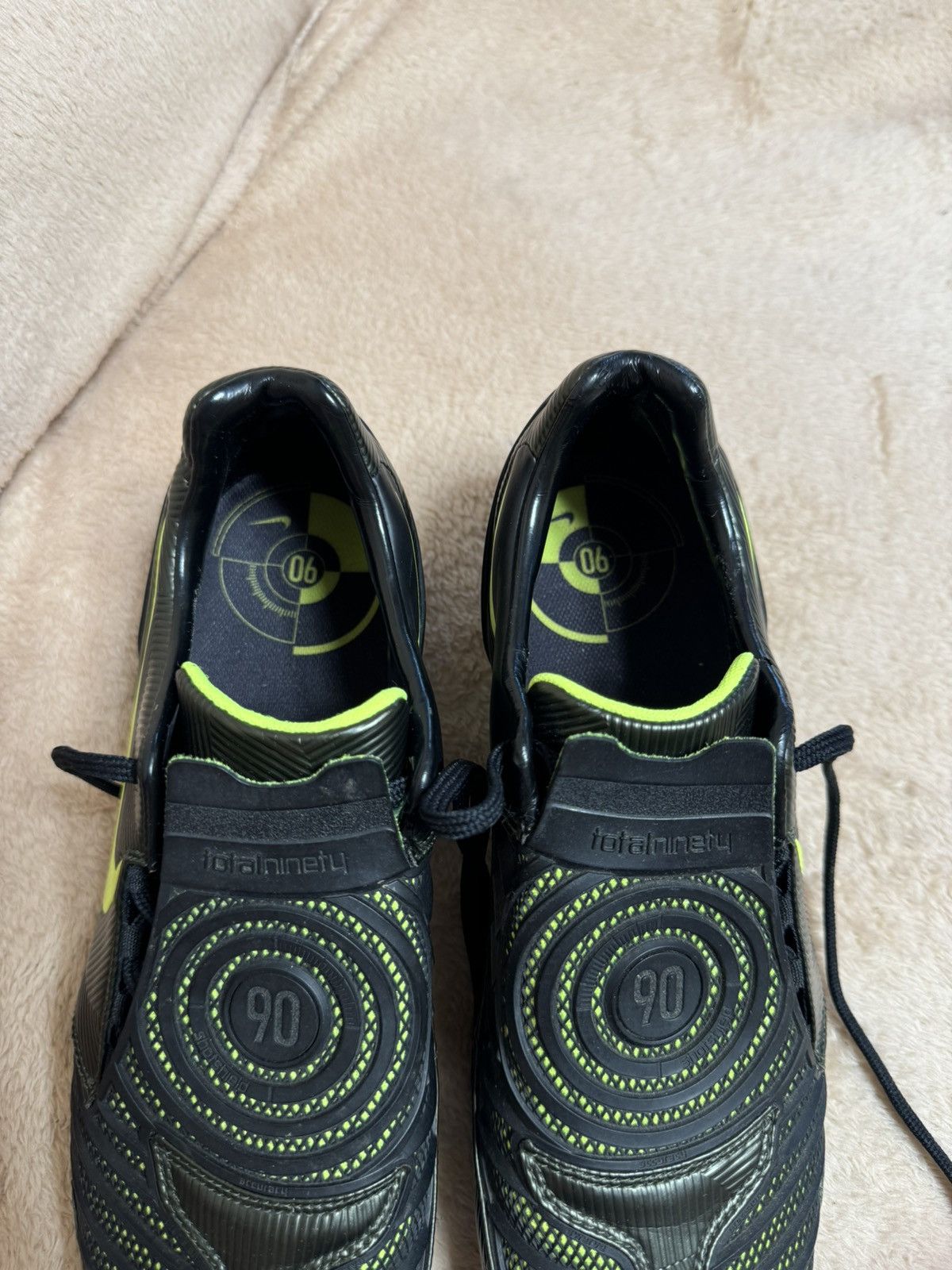 Nike × Vintage 2008 Nike Total 90 Laser II Football Boots Size US 9 / EU 42 - 21 Thumbnail