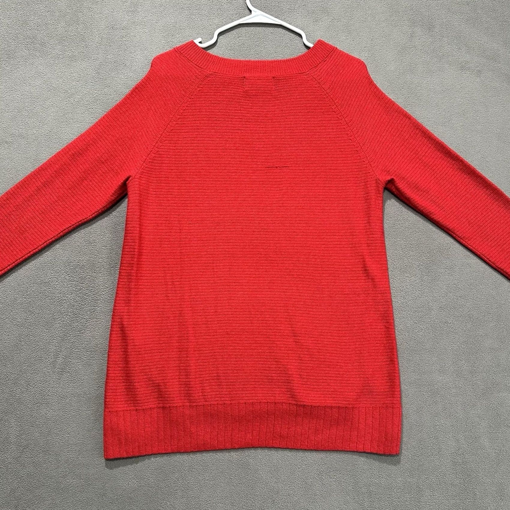 Old Navy Old Navy Lightweight Red Knit Sweater Womens M Regular Boat Neck Holiday Pullover Size M / US 6-8 / IT 42-44 - 2 Thumbnail