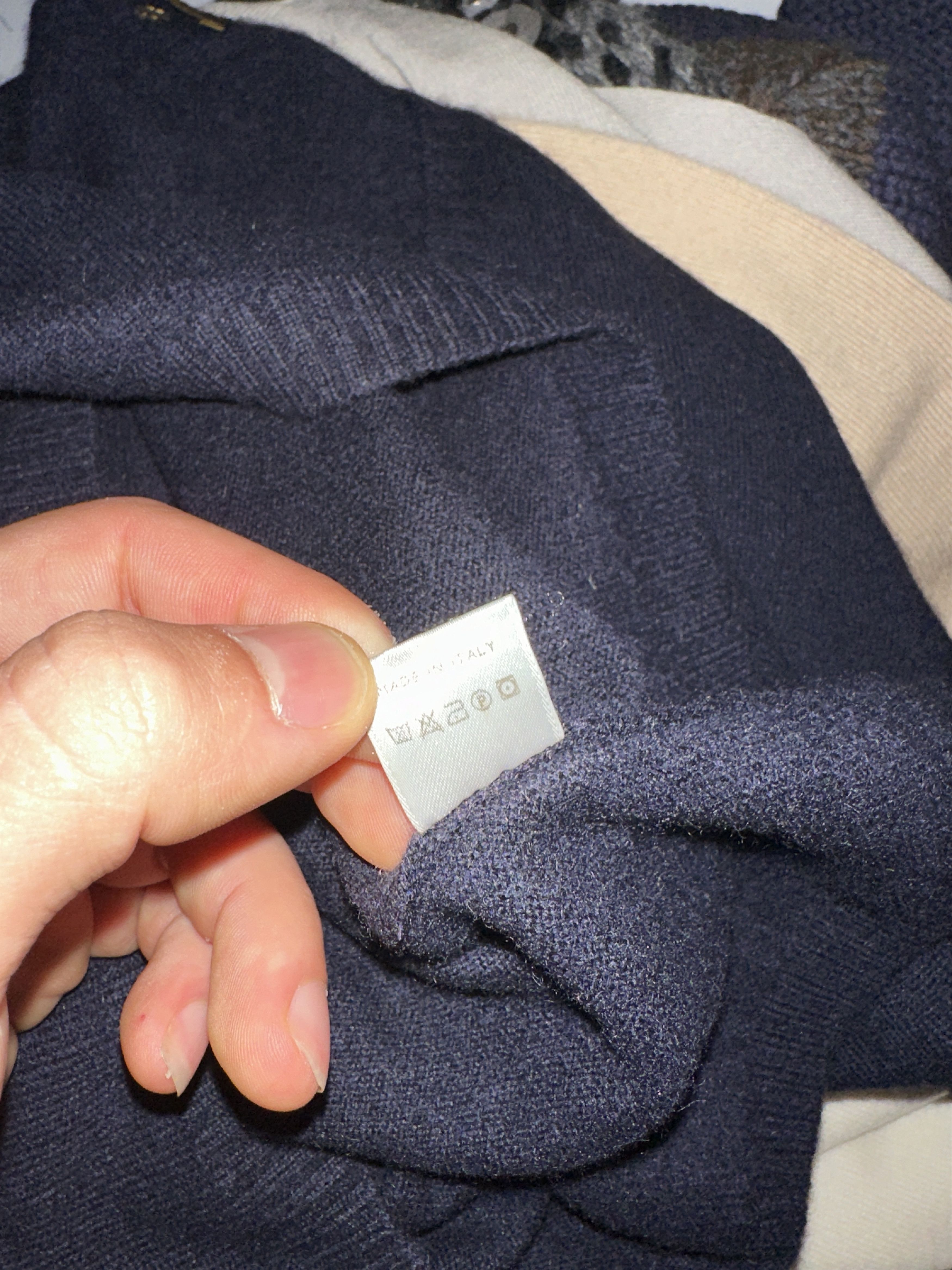 Loro Piana Loro Piana Cashmere V Neck Sweater Elbow Patches Size 46 M Size L / US 10 / IT 46 - 12 Thumbnail