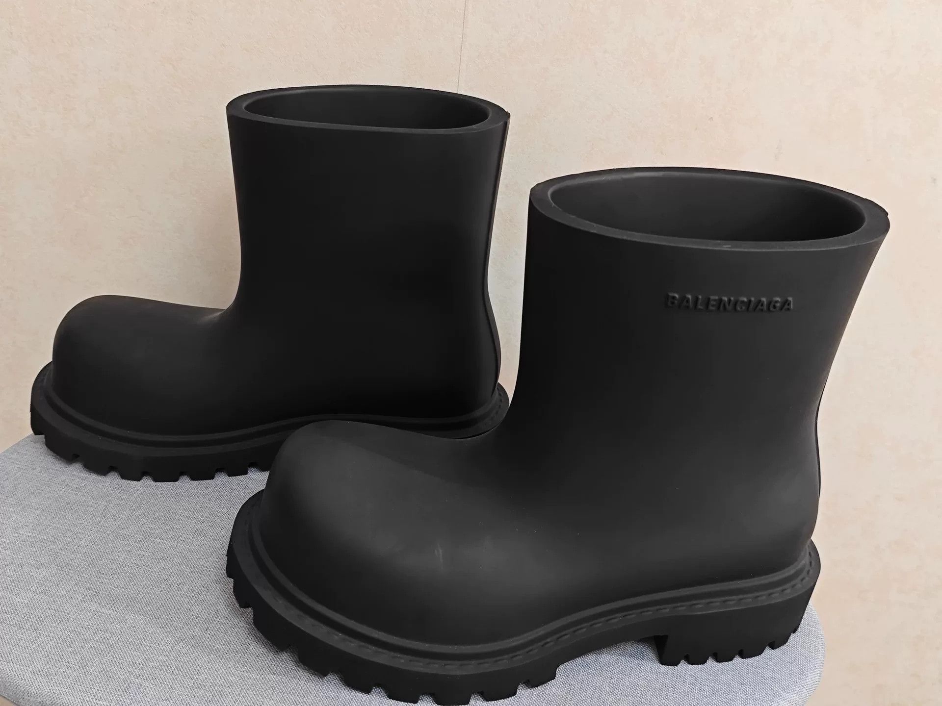 Balenciaga Balenciaga Steroid Mickey Derby Boots Size US 8.5 / EU 41-42 - 1 Thumbnail