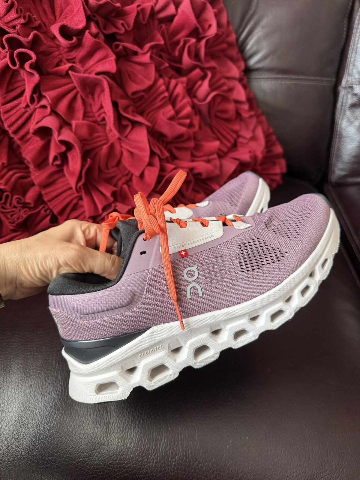 On On Women’s Cloudstratus 3 NWOT size 8 color in Quartz | Lily Size US 8 / IT 38 - 6 Thumbnail