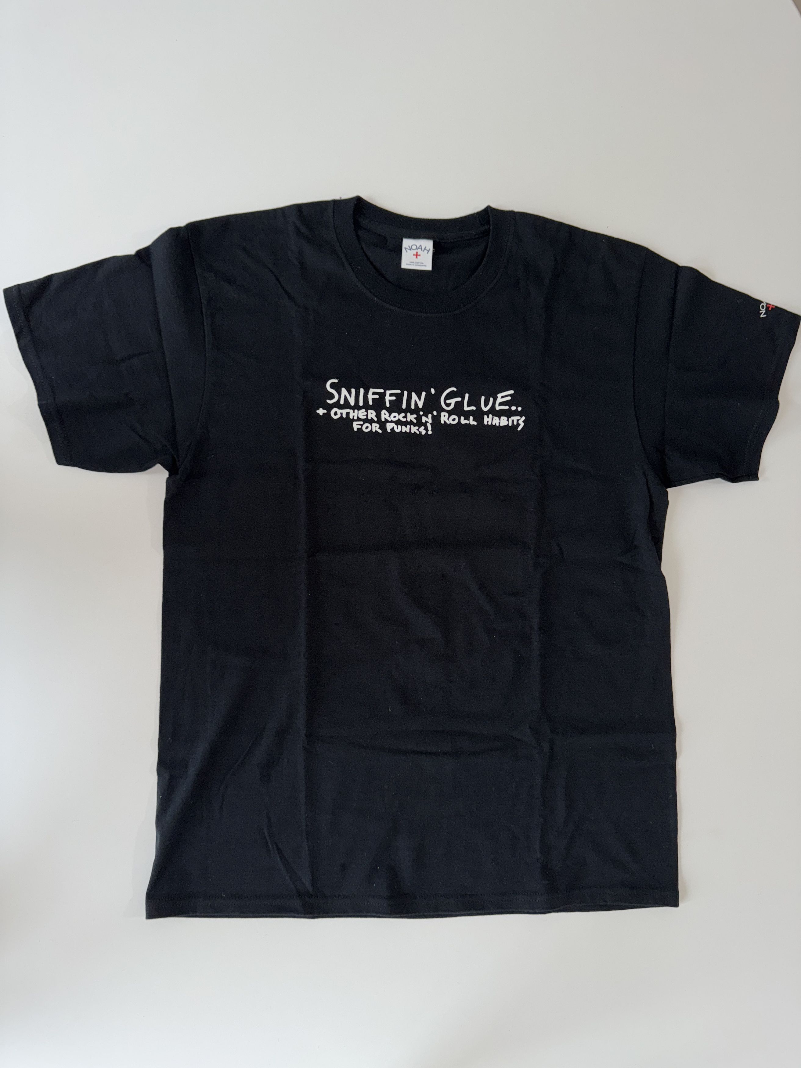 Noah Noah X Sniffin glue t shirt Size US L / EU 52-54 / 3 - 1 Thumbnail