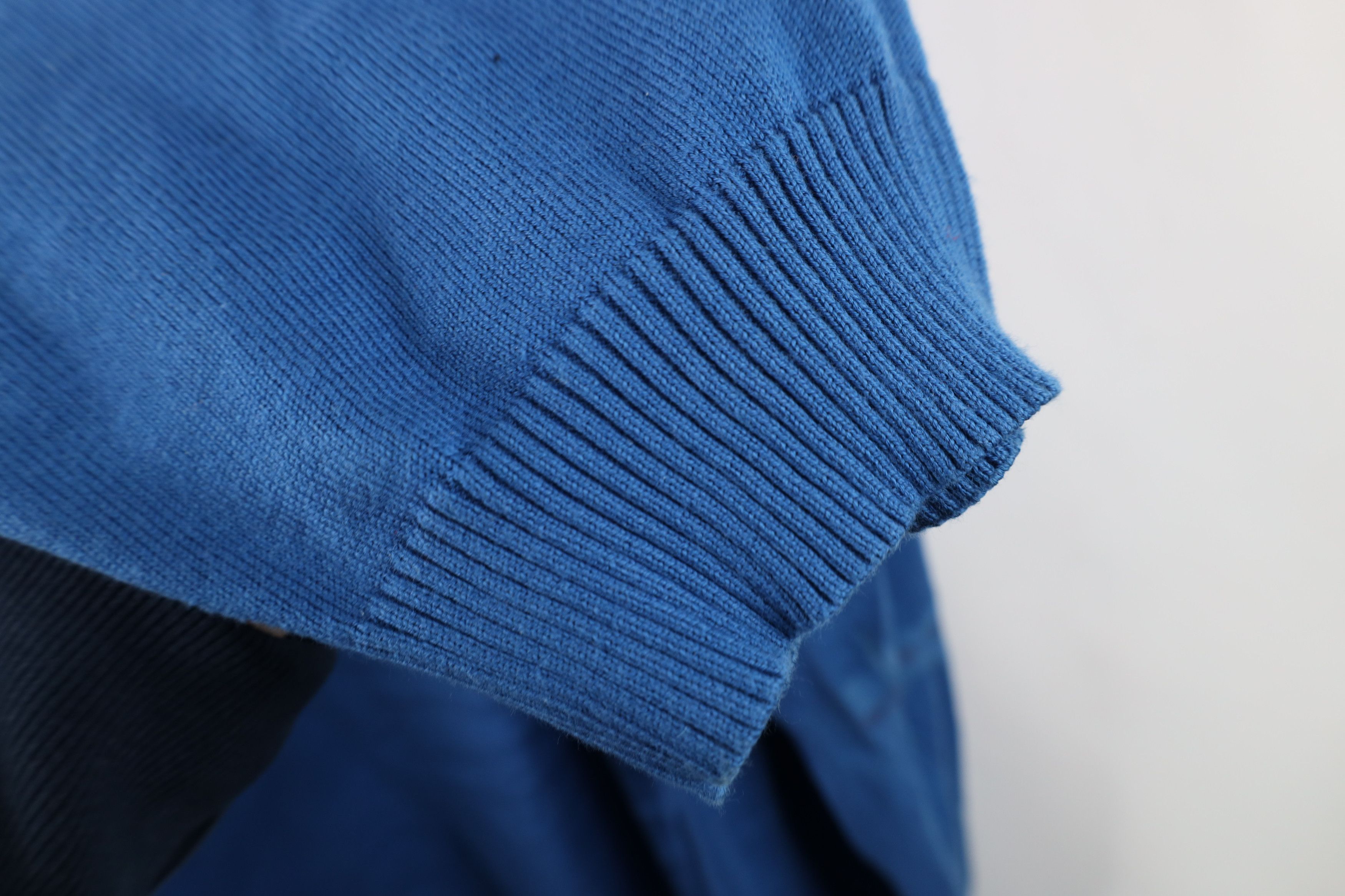 Lacoste Lacoste Distressed Croc Logo Cotton Knit V-Neck Sweater Blue Size US XXL / EU 58 / 5 - 7 Thumbnail