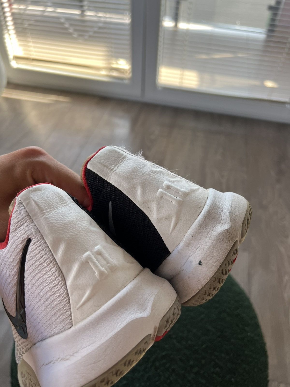 Nike Nike Kyrie Flytrap White/ Black/ Red Pro Basketball Sneakers Size US 10 / EU 43 - 19 Thumbnail
