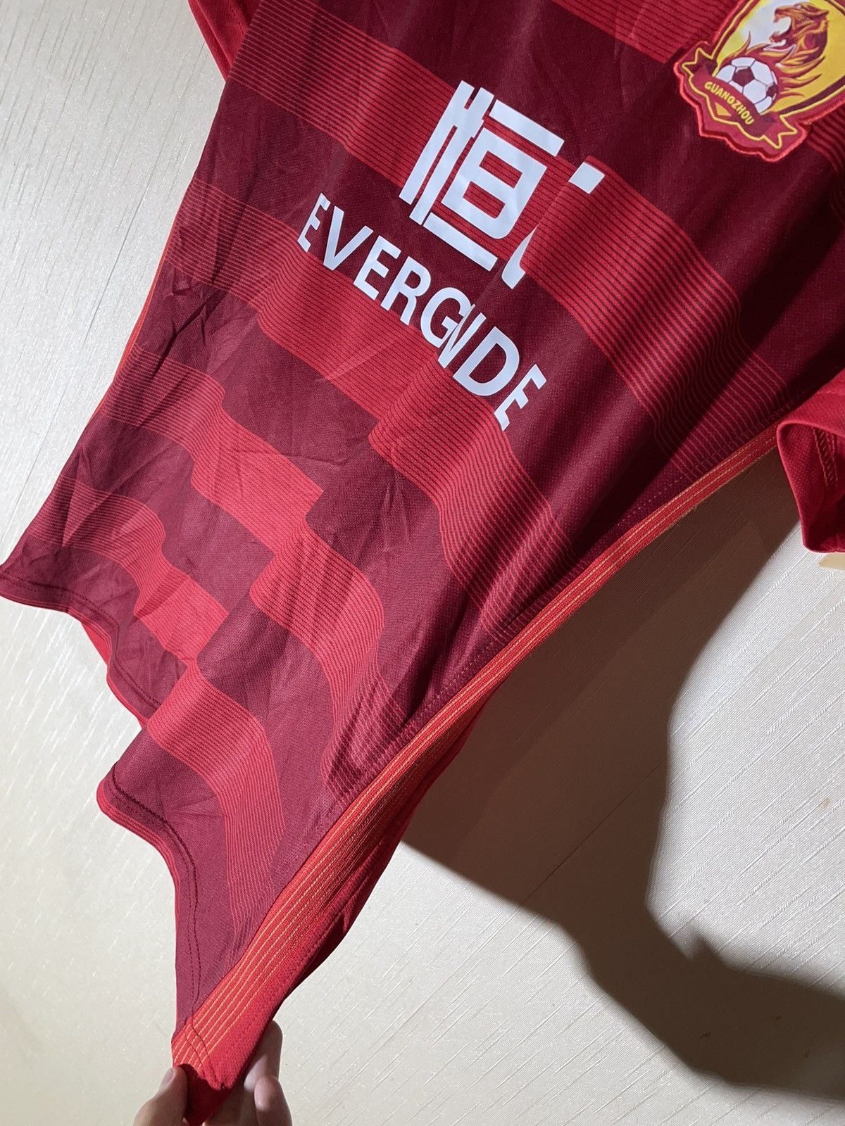 Vintage Guangzhou streetwear soccer t shirt Size US L / EU 52-54 / 3 - 8 Thumbnail
