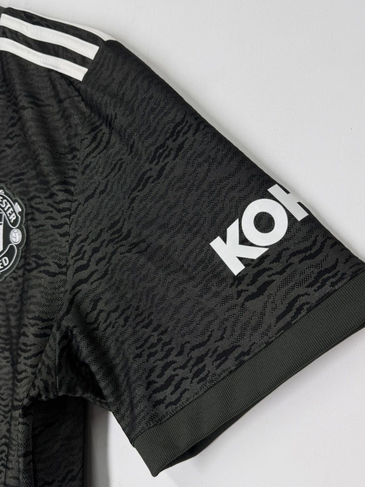 Adidas Manchester United 2020/21 Away Adidas Football Shirt Size US L / EU 52-54 / 3 - 7 Thumbnail
