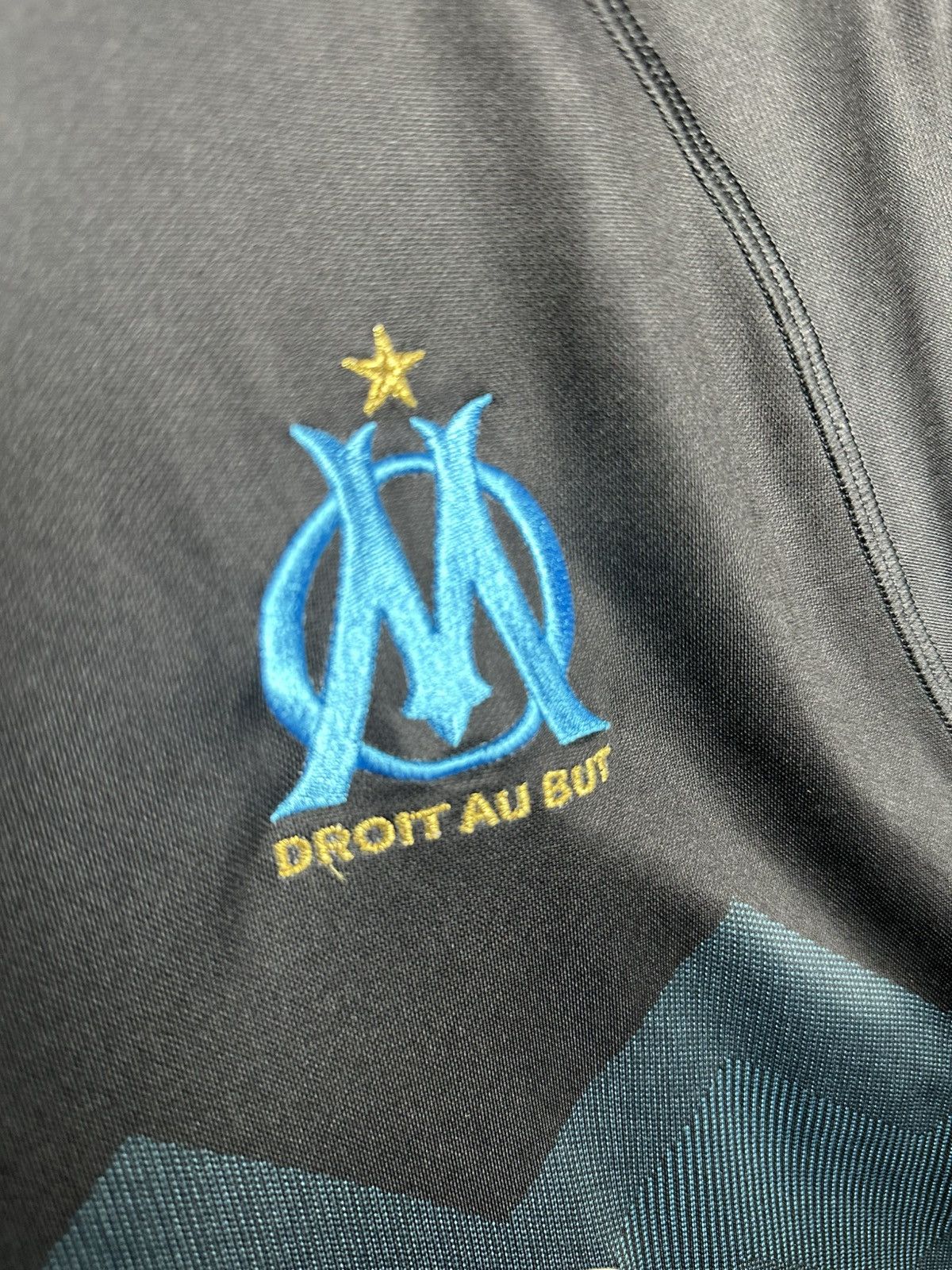 Puma OLYMPIQUE MARSEILLE 2018 2019 AWAY FOOTBALL SHIRT JERSEY Size US XL / EU 56 / 4 - 5 Thumbnail
