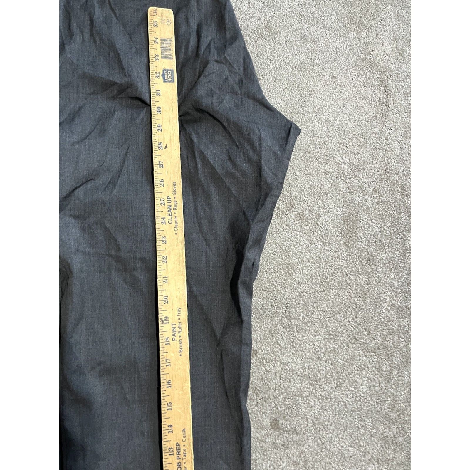 Bloomingdale's Bloomingdale's Men's Pants Wool Dress Pants Tailored Gray 38x30 Regular Inseam 30 Waist 38 Size 38 Mens Brand Bloomingdale's Size US 38 / EU 54 - 8 Thumbnail