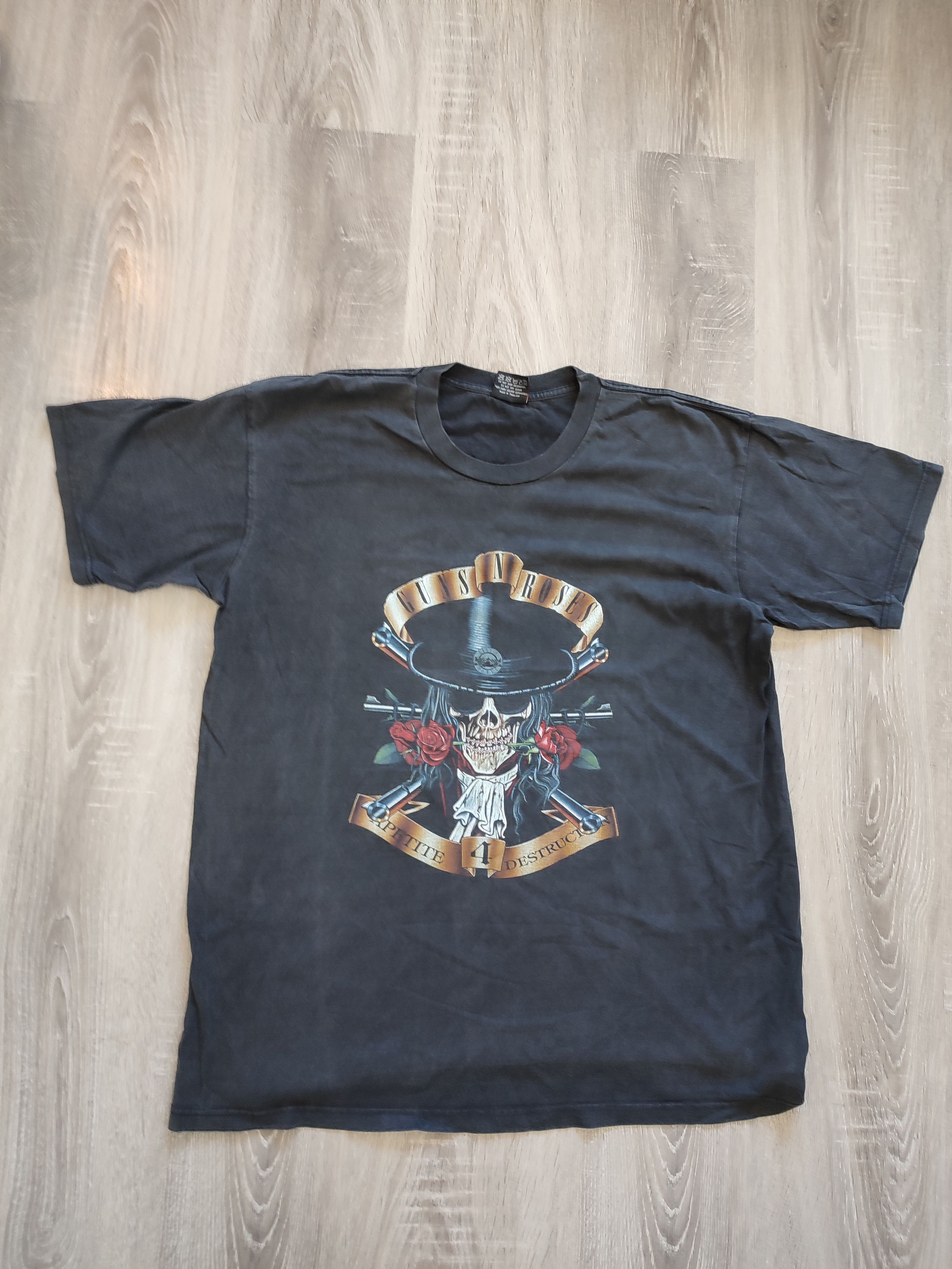 Vintage Guns N' Roses Guns N Roses Use Your Illusion tour T Shirt Size US XL / EU 56 / 4 - 2 Thumbnail