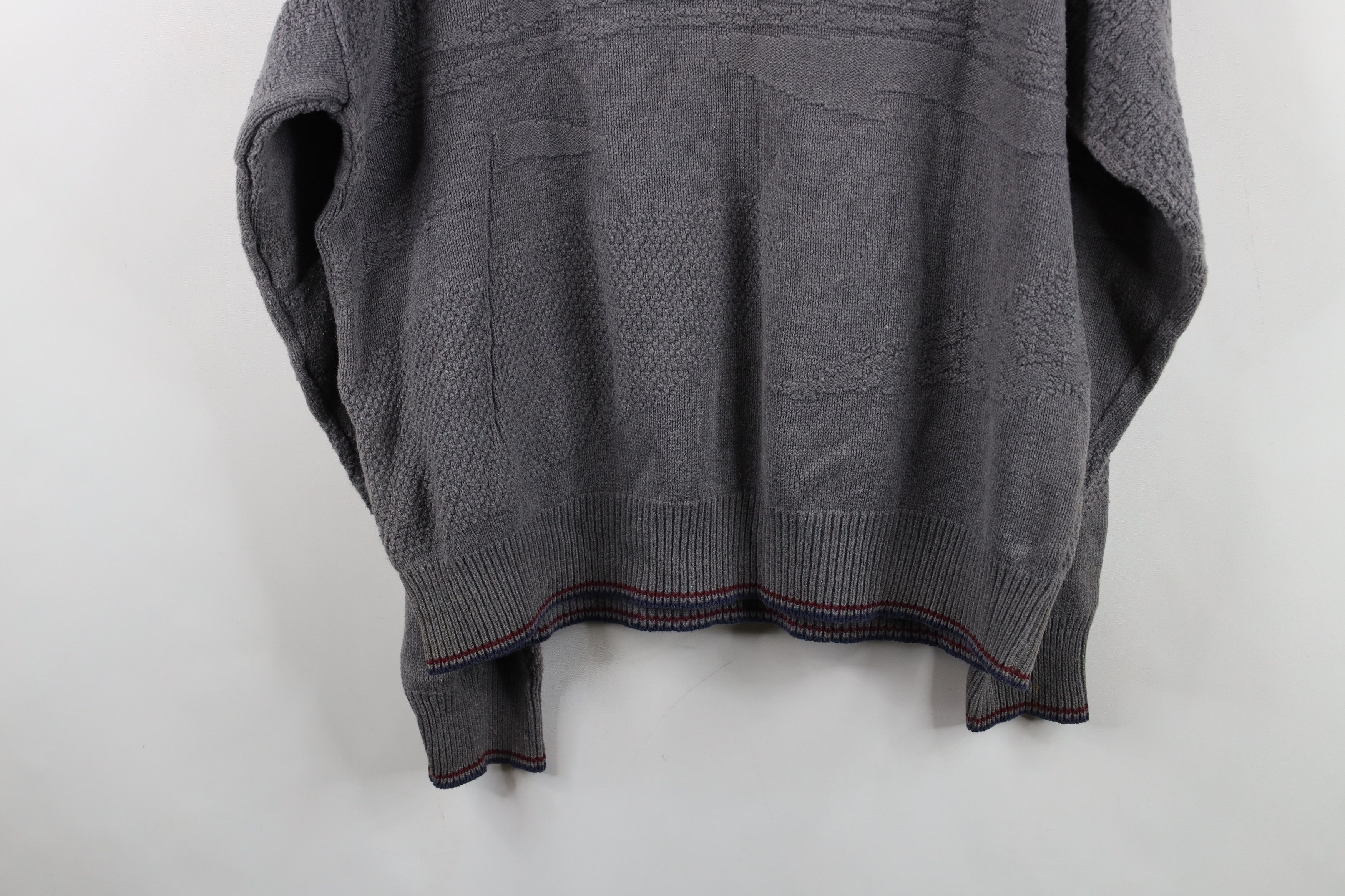 Vintage Vintage 90s Streetwear All Over Print Knit Sweater Gray USA Size US L / EU 52-54 / 3 - 12 Thumbnail