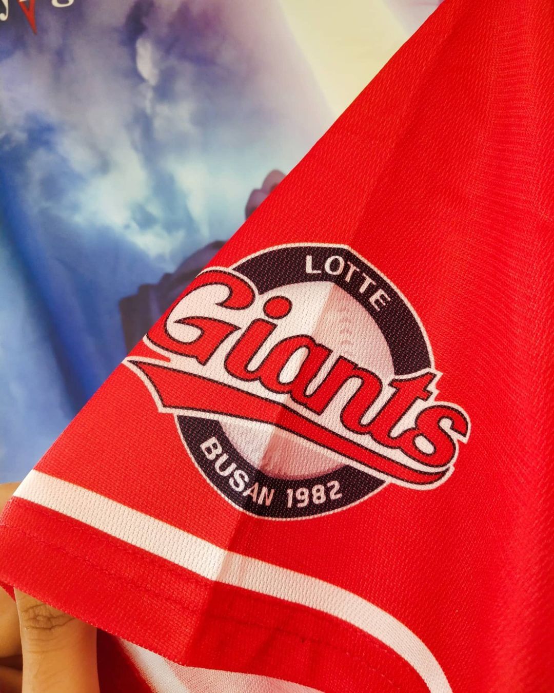 Japanese Brand Lotte Giants Red Baseball Jersey Size US M / EU 48-50 / 2 - 3 Thumbnail