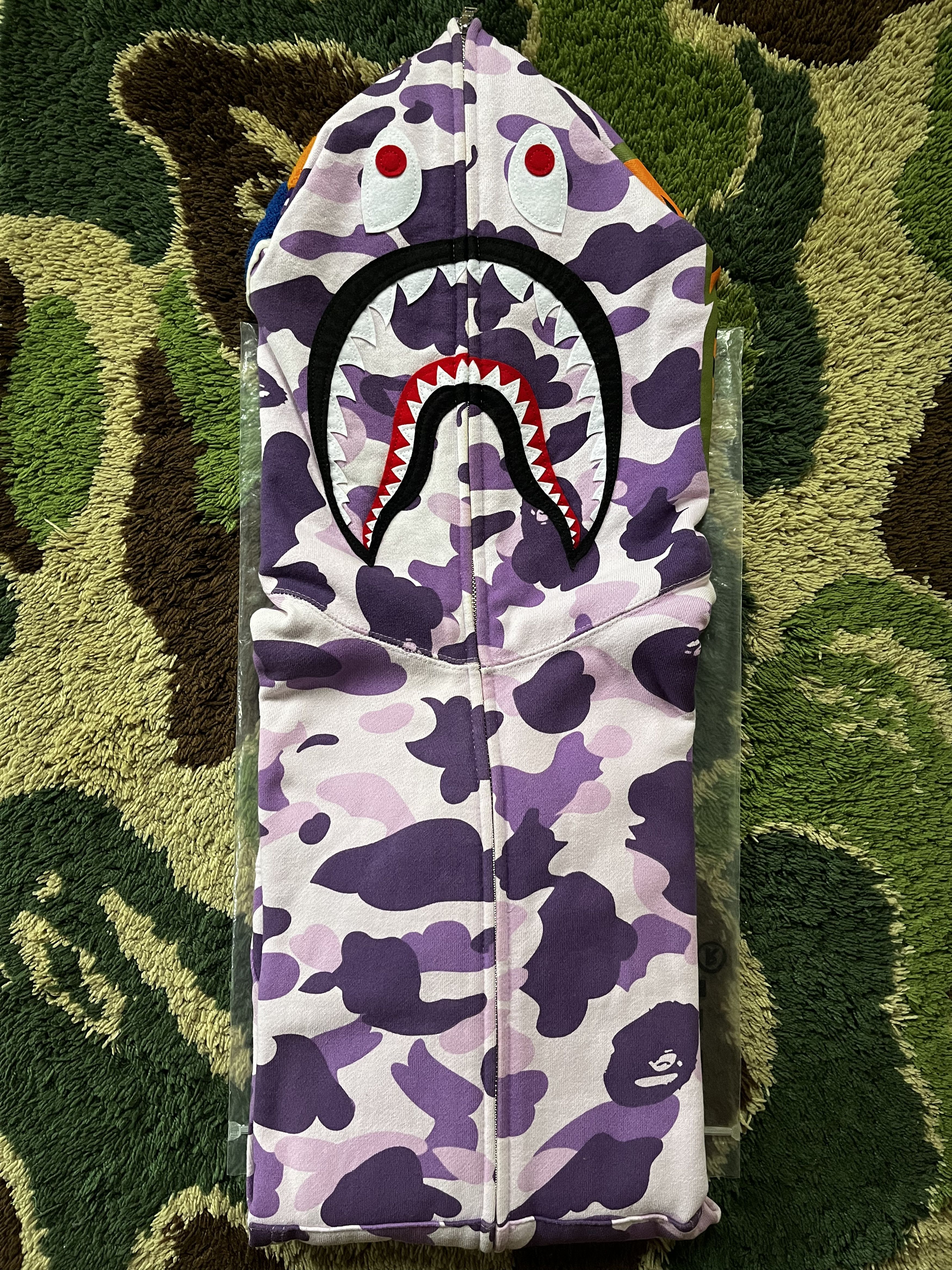 Bape BAPE TAIPEI 10TH ANNIVERSARY SHARK FULL ZIP HOODIE Size US L / EU 52-54 / 3 - 6 Thumbnail