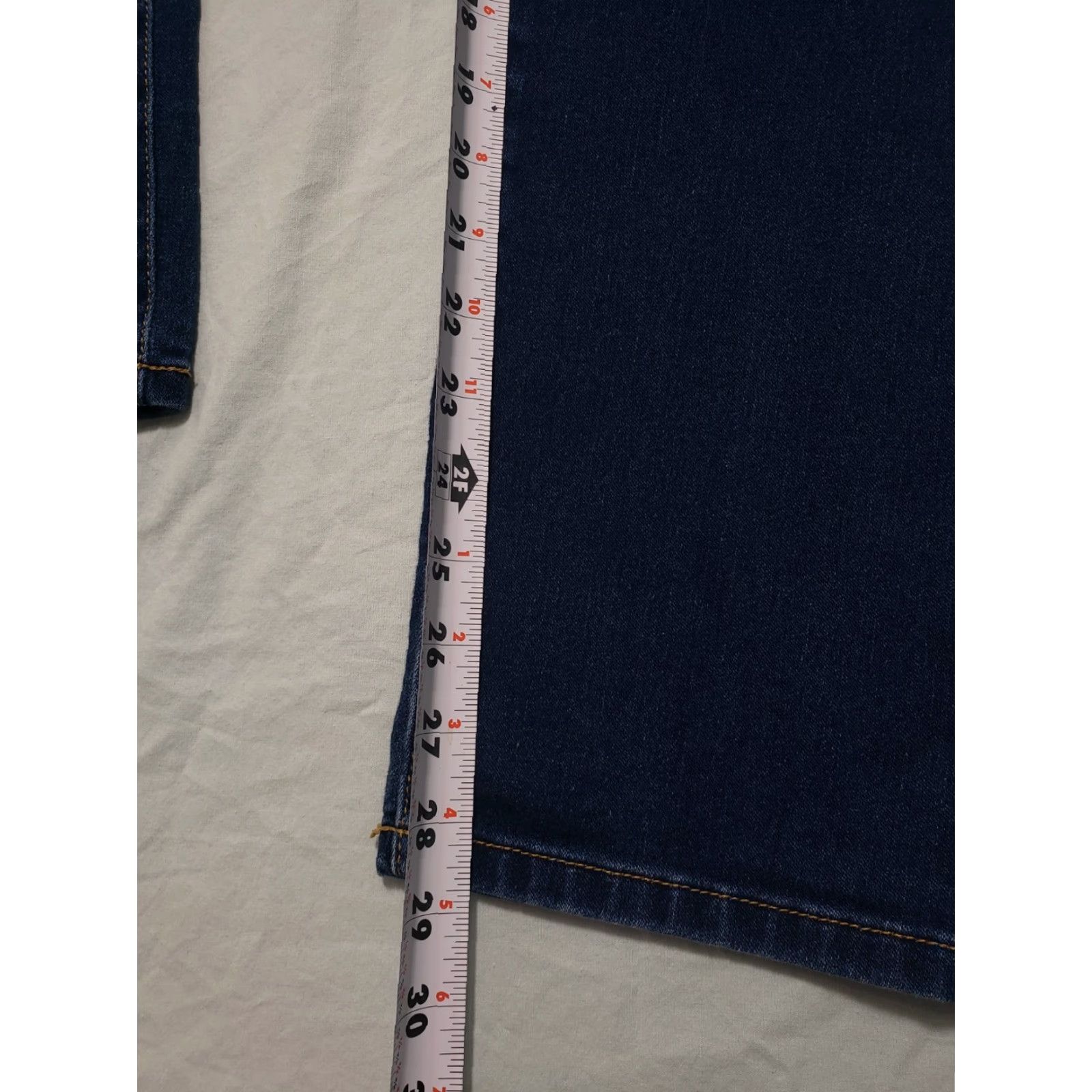 Michael Kors Michael Kors Dillon Relaxed Jeans Womens Size 6 Blue 31×29 Stretch Denim 5-Pocket Design Sheer? Size 28" / US 6 / IT 42 - 6 Thumbnail