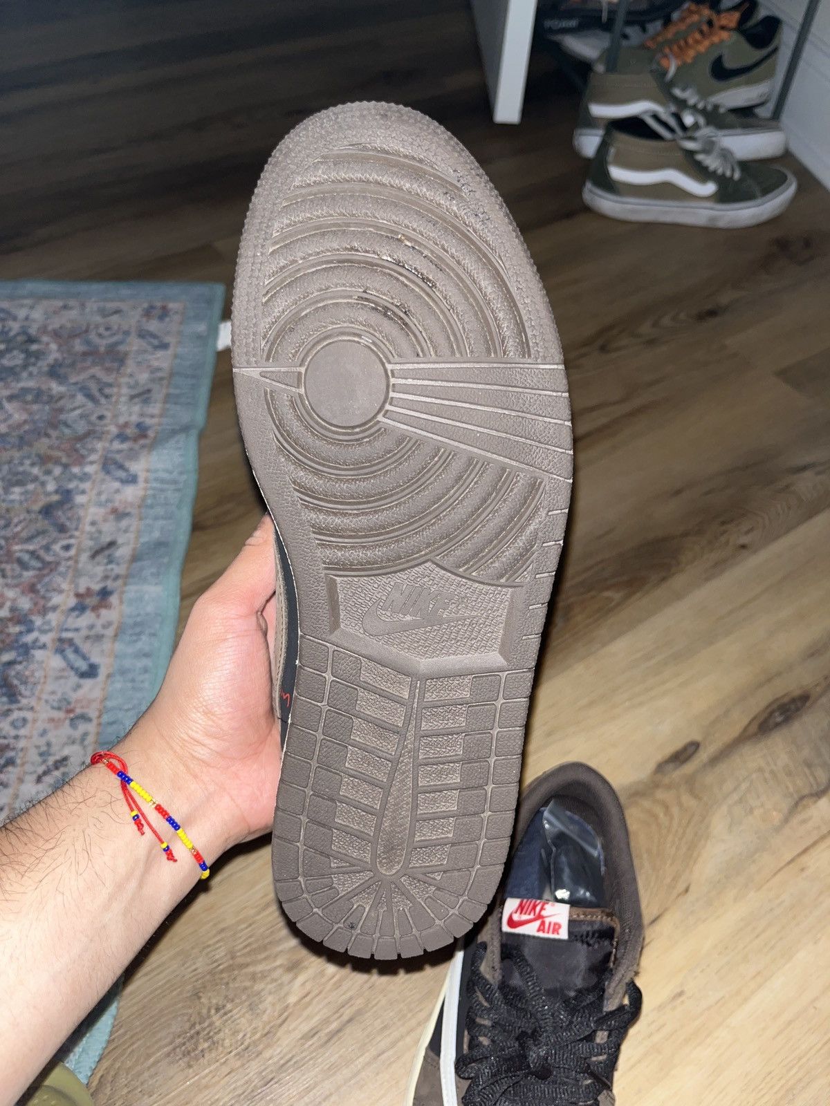 Nike × Travis Scott Travis Scott Jordan 1 Low “Mocha” Size US 8.5 / EU 41-42 - 12 Thumbnail