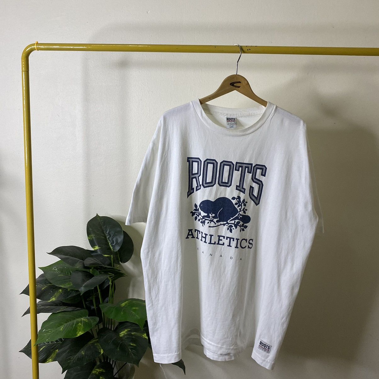 Roots Vintage 1990s Root Athletics Big Logo Tee Size US XL / EU 56 / 4 - 1 Thumbnail