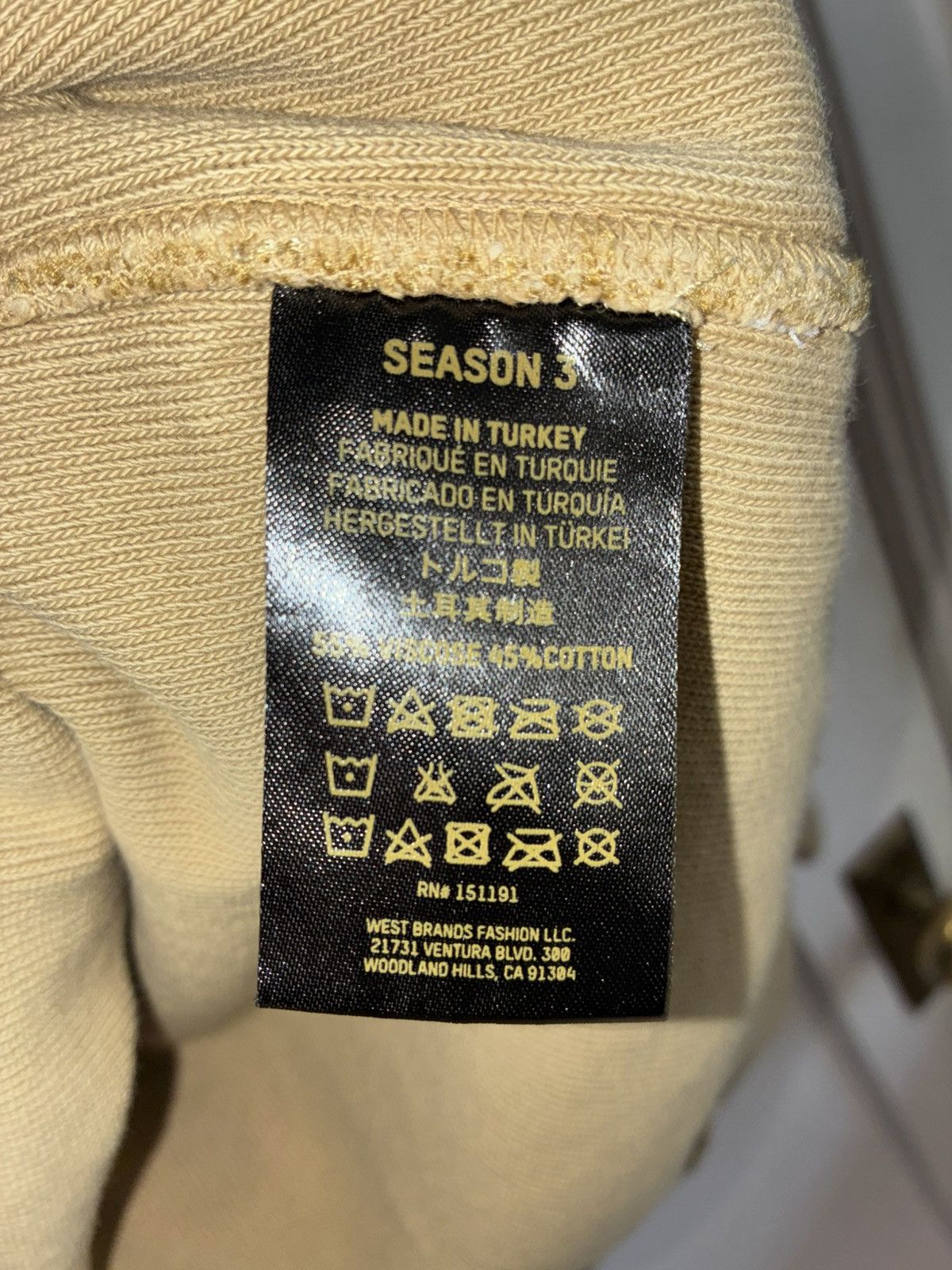 Yeezy Yeezy Season 3 Yellow-Gold Sweater Size US S / EU 44-46 / 1 - 3 Thumbnail