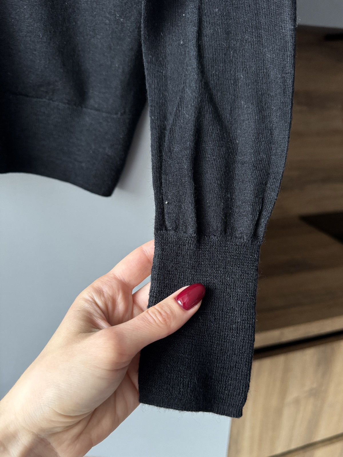 Isabel Marant Isabel Marant V-Neck Black Wool Silk Sweater Size XXS / US 00 / IT 34 - 2 Thumbnail