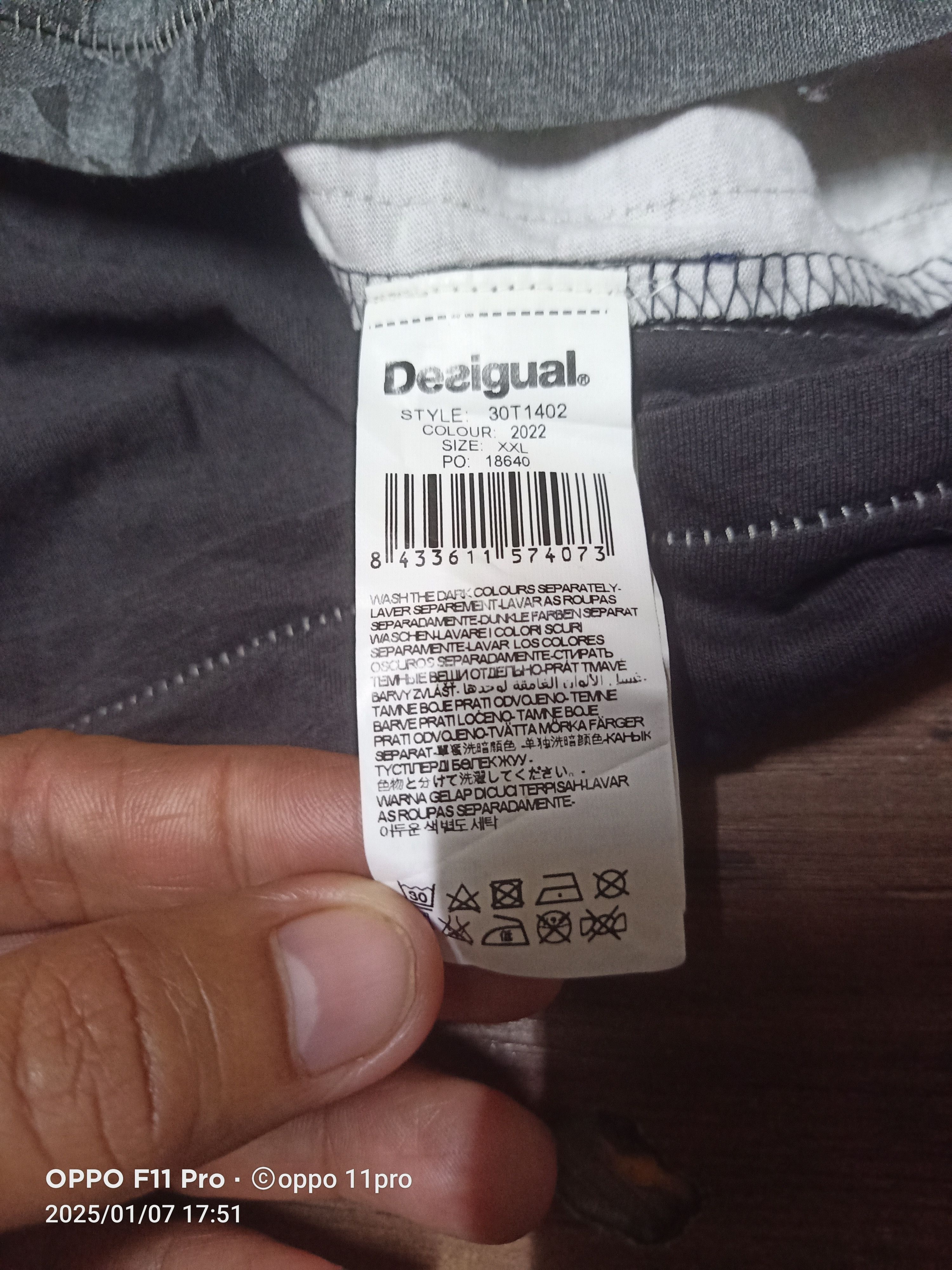 Designer × Desigual LA Vida Chula Full Print Tee Size US XL / EU 56 / 4 - 4 Thumbnail