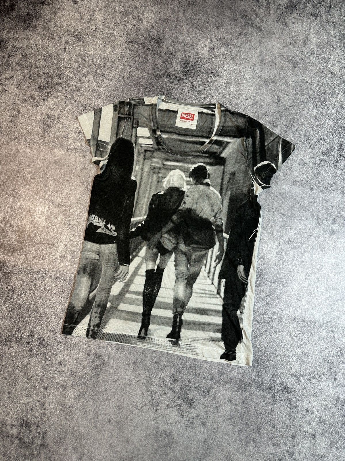 Diesel Y2k Diesel Full Print T-shirt Streetwear Casual Very Rare M Size US M / EU 48-50 / 2 - 1 Thumbnail