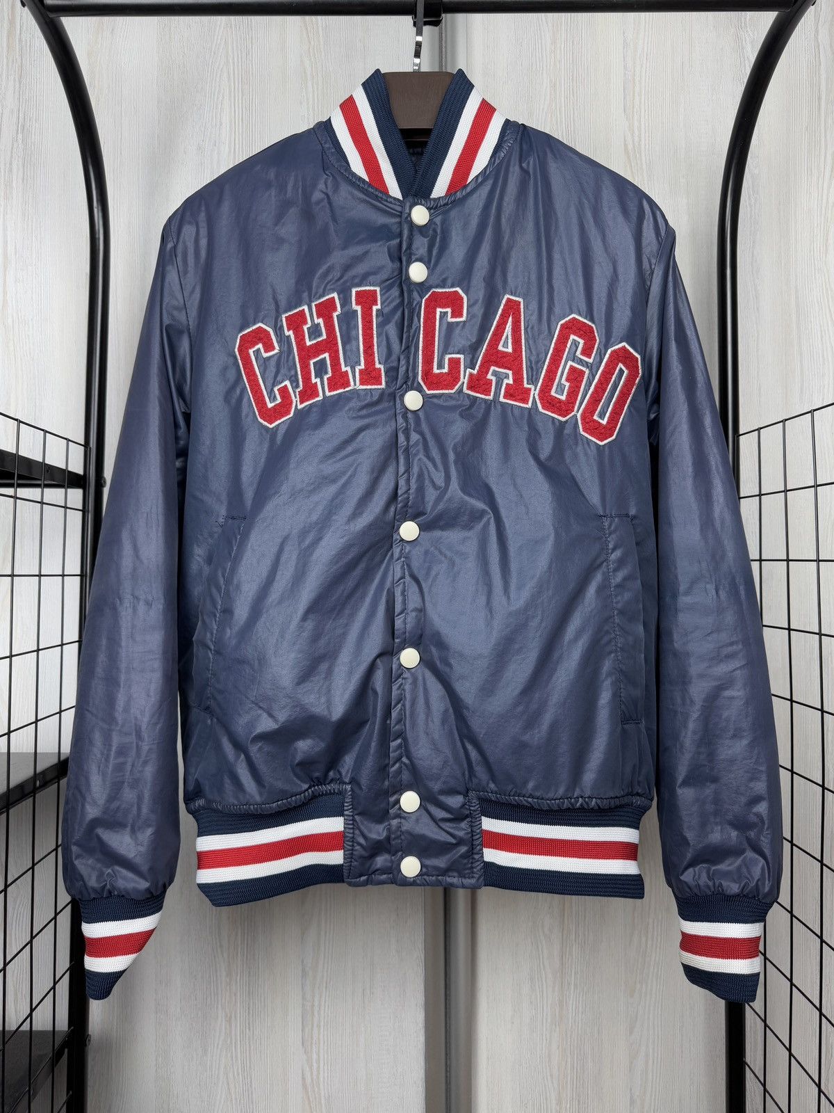 Vintage Chicago Bulls vintage nylon big logo bomber jacket Size US M / EU 48-50 / 2 - 2 Thumbnail