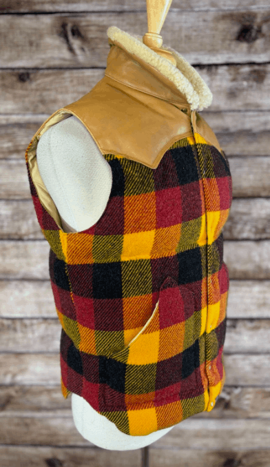 Rocky Mountain Featherbed Rocky Mountain Featherbed Bape Down Vest Size 42 Size US L / EU 52-54 / 3 - 5 Thumbnail