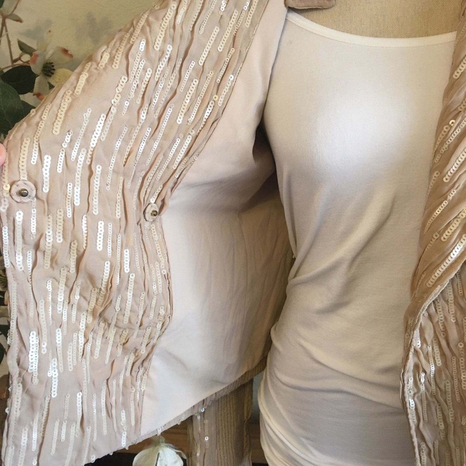 Ann Taylor Ann Taylor tan sequined army style jacket Size XS / US 0-2 / IT 36-38 - 13 Thumbnail
