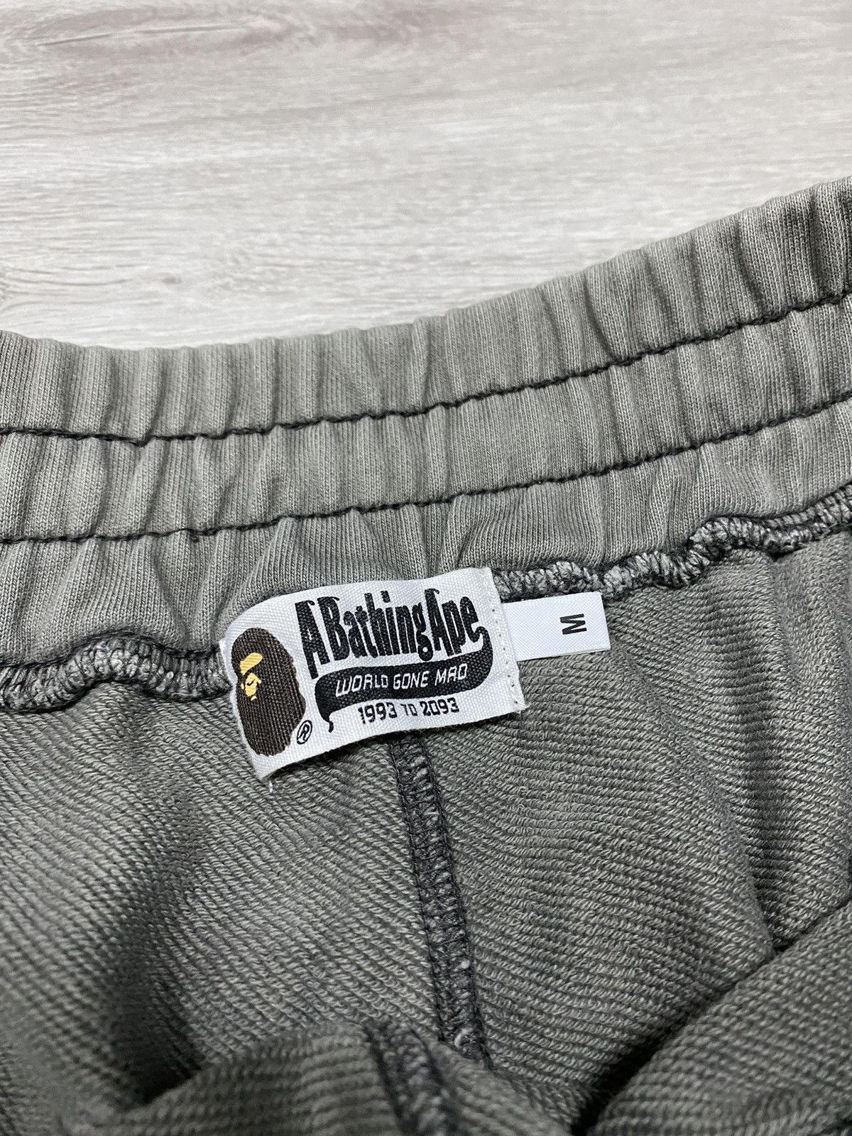 Bape Line 1st Camo head Wide Fit Sweat Shorts big logo Size US 32 / EU 48 - 6 Thumbnail