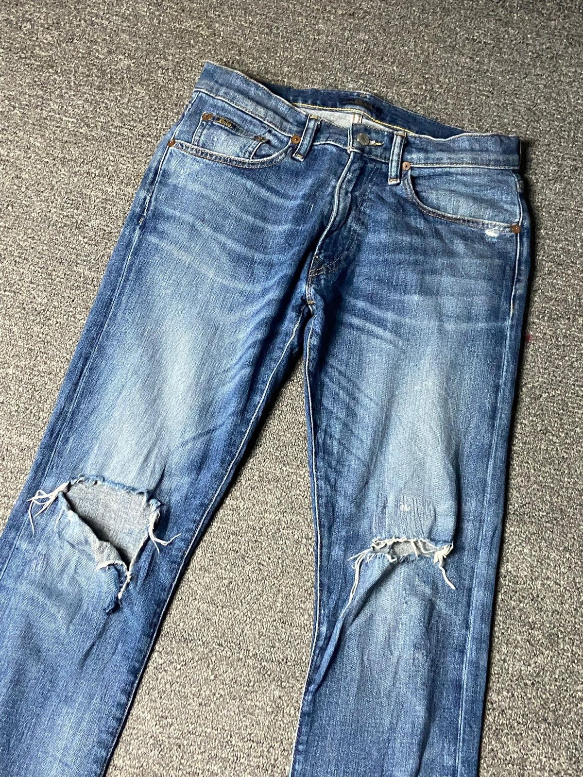 Polo Ralph Lauren Polo Ralph Lauren Skinny Ripped Jeans (157) Size US 29 - 10 Thumbnail