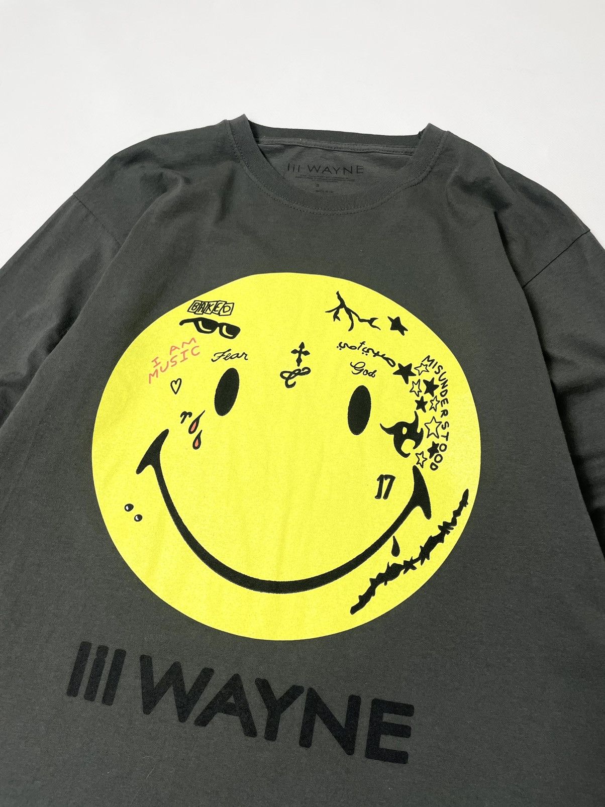 Lil Wayne Lil Wayne 🙂 tattooed smile emoji longsleeve tee shirt Size US S / EU 44-46 / 1 - 3 Thumbnail