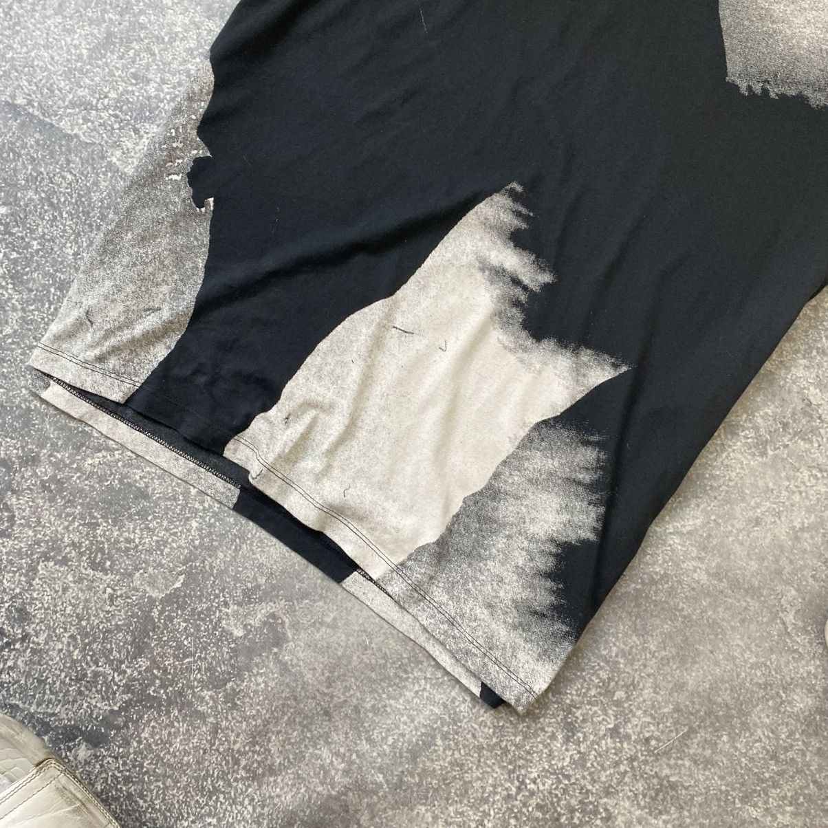 Allsaints Luxury Allsaints Small Logo Overprinted y2k designer tee Size US L / EU 52-54 / 3 - 8 Thumbnail